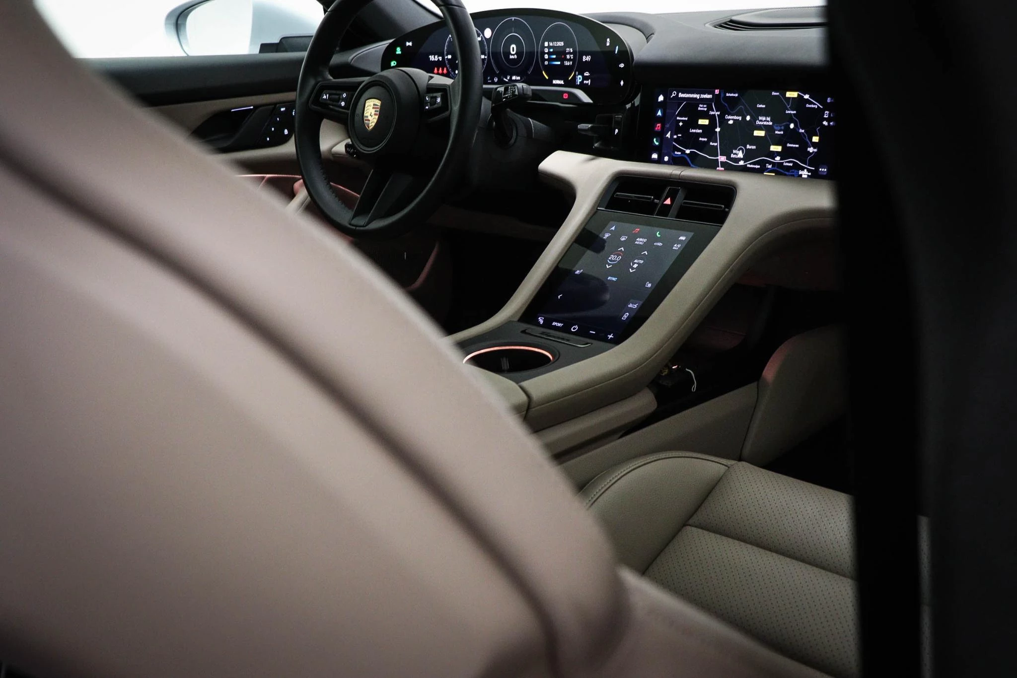 Hoofdafbeelding Porsche Taycan