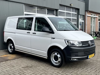 Volkswagen Transporter 2.0 TSI L1H1 Benzine Airco Cruise controle Navigatie Apple carplay Parkeerhulp achter 3-Persoons Bpm vrij voor particulier gebruik!!