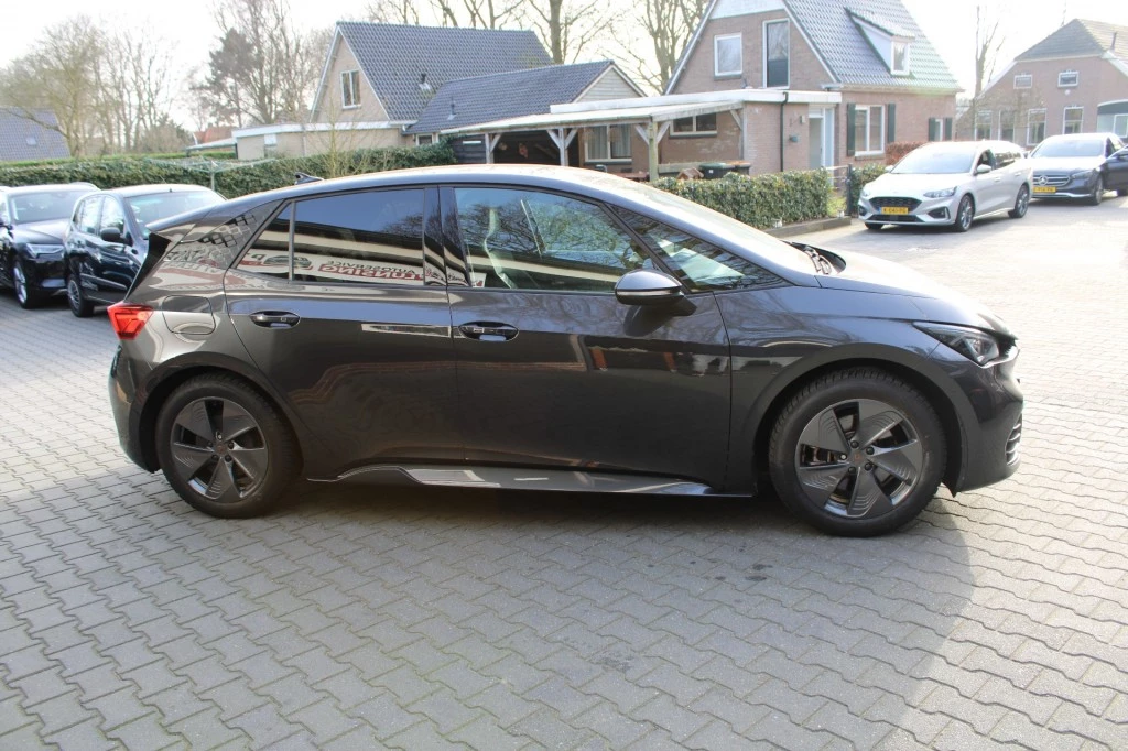 Hoofdafbeelding CUPRA Born