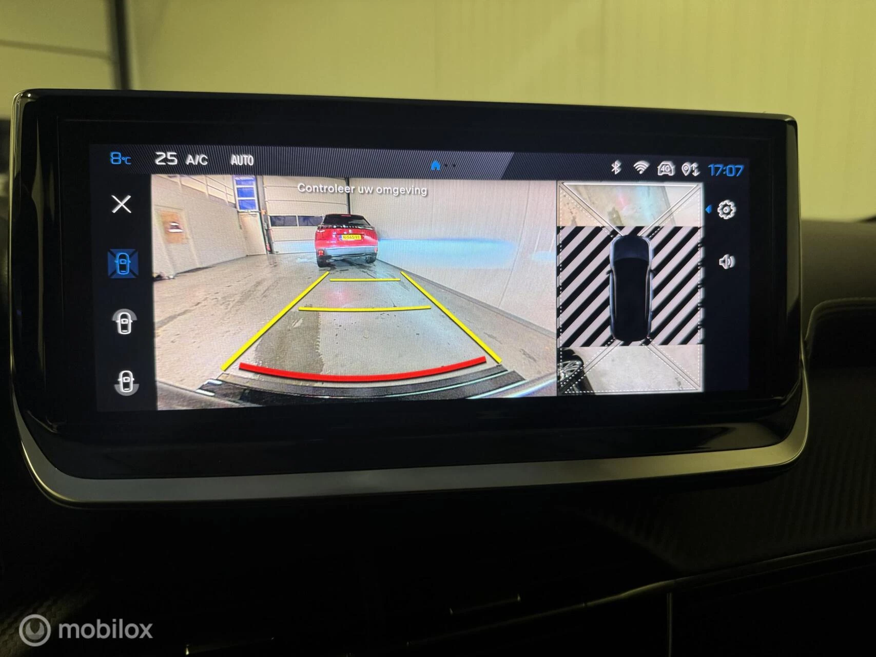 Hoofdafbeelding Peugeot e-2008