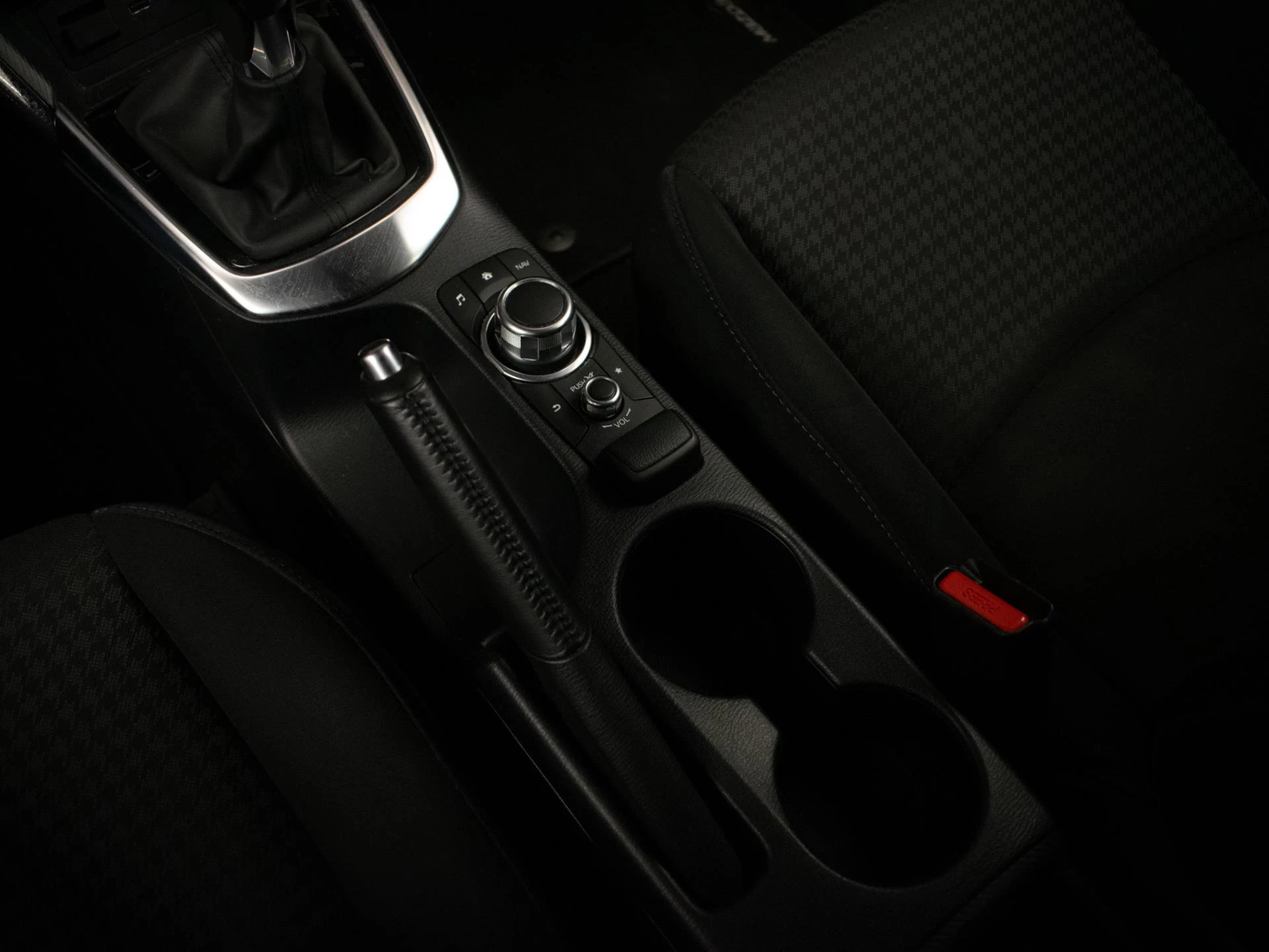 Hoofdafbeelding Mazda 2