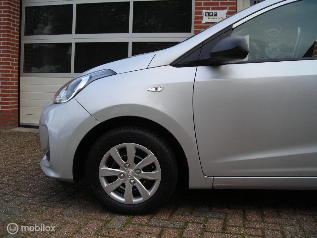 Hoofdafbeelding Hyundai i10