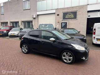 Peugeot 208 1.2 e-VTi Envy