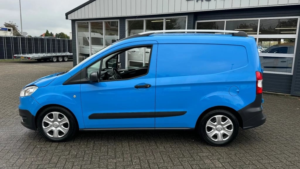 Hoofdafbeelding Ford Transit Courier