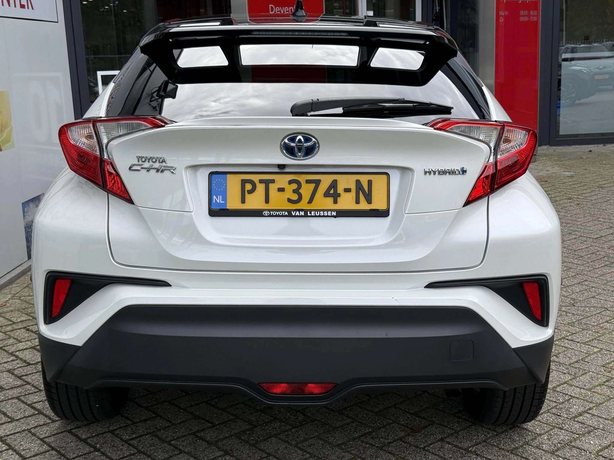 Hoofdafbeelding Toyota C-HR