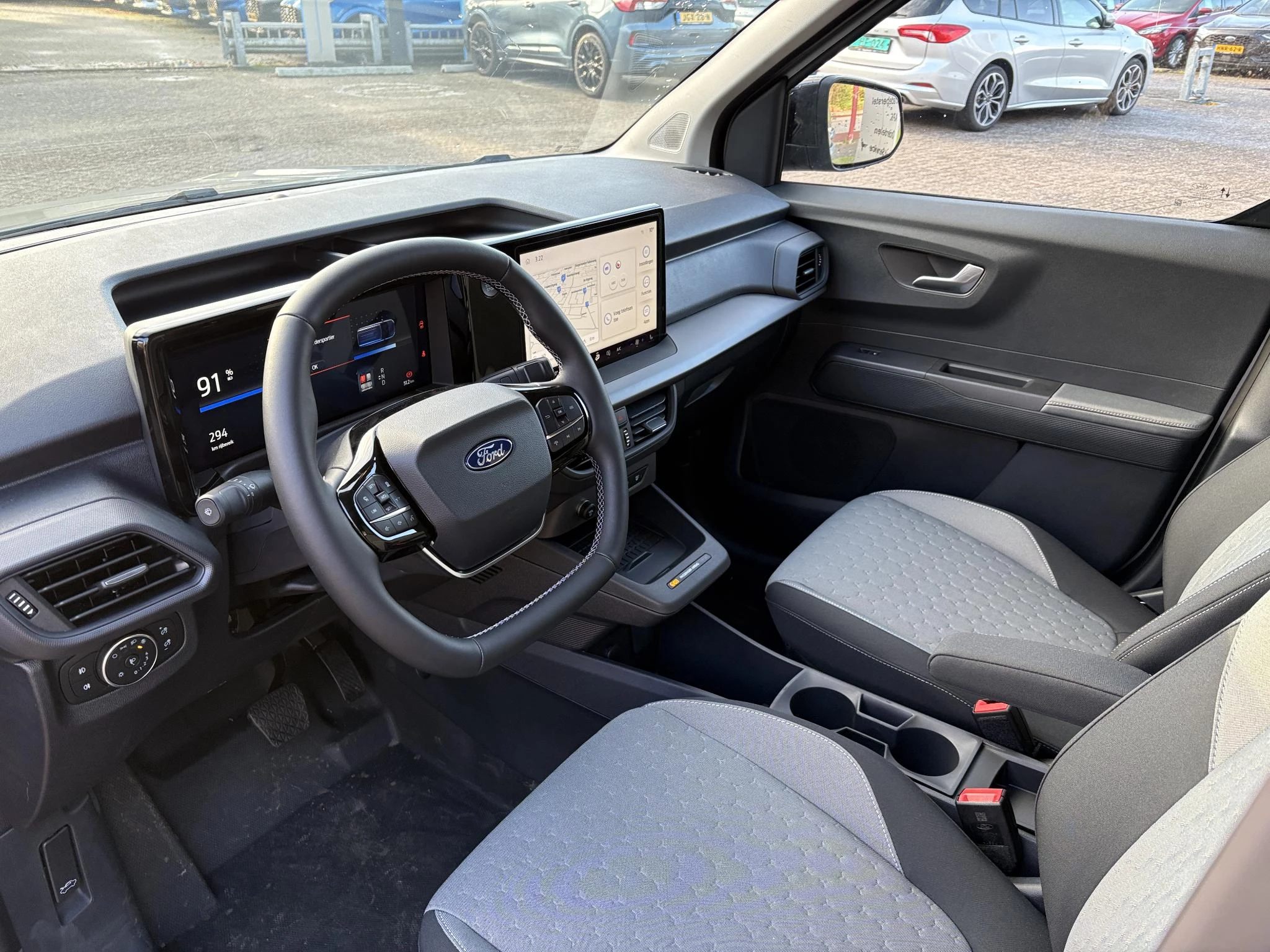 Hoofdafbeelding Ford Transit Courier