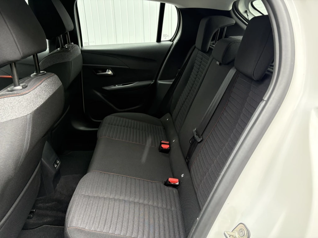 Hoofdafbeelding Peugeot e-208