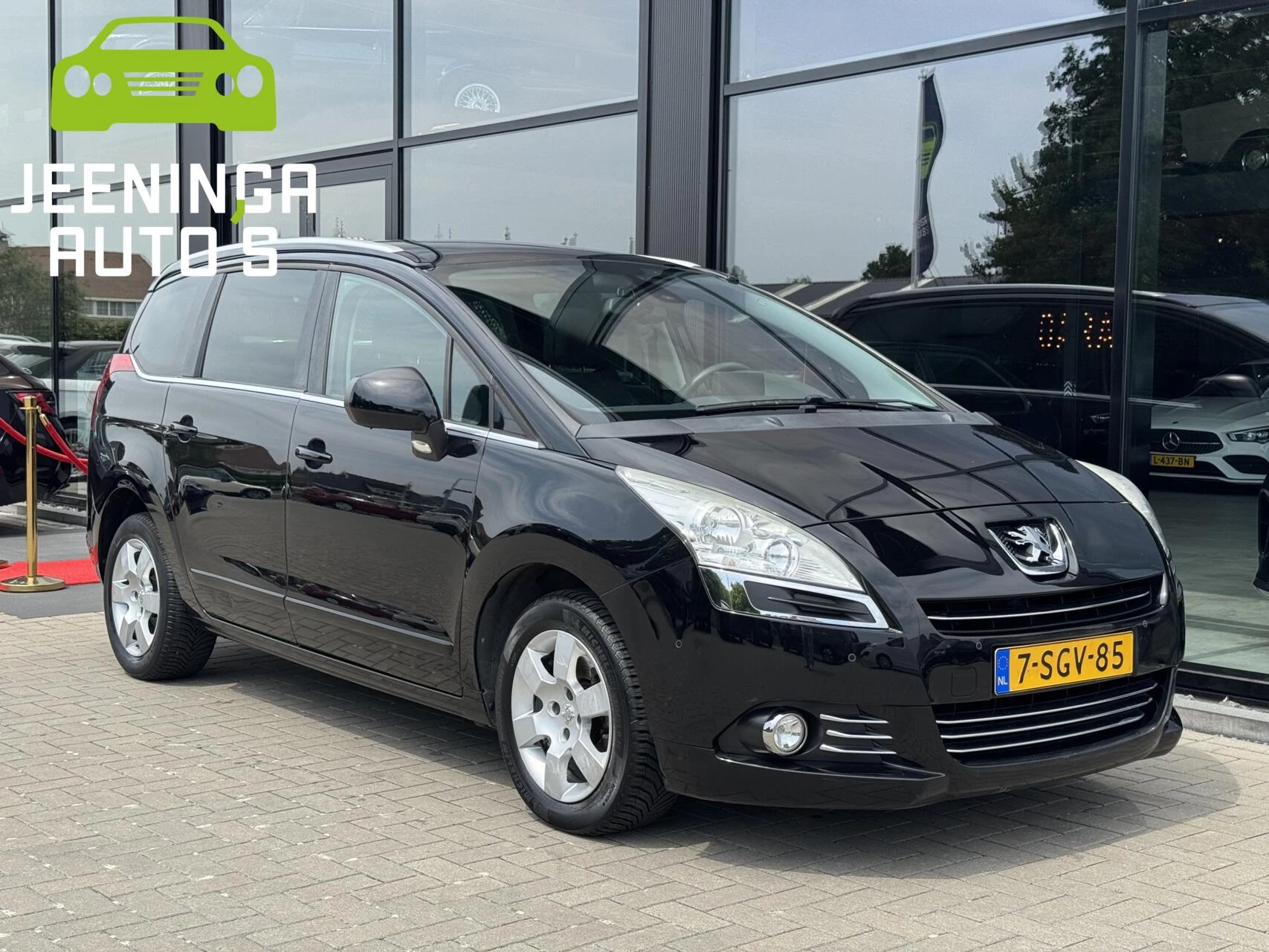 Hoofdafbeelding Peugeot 5008