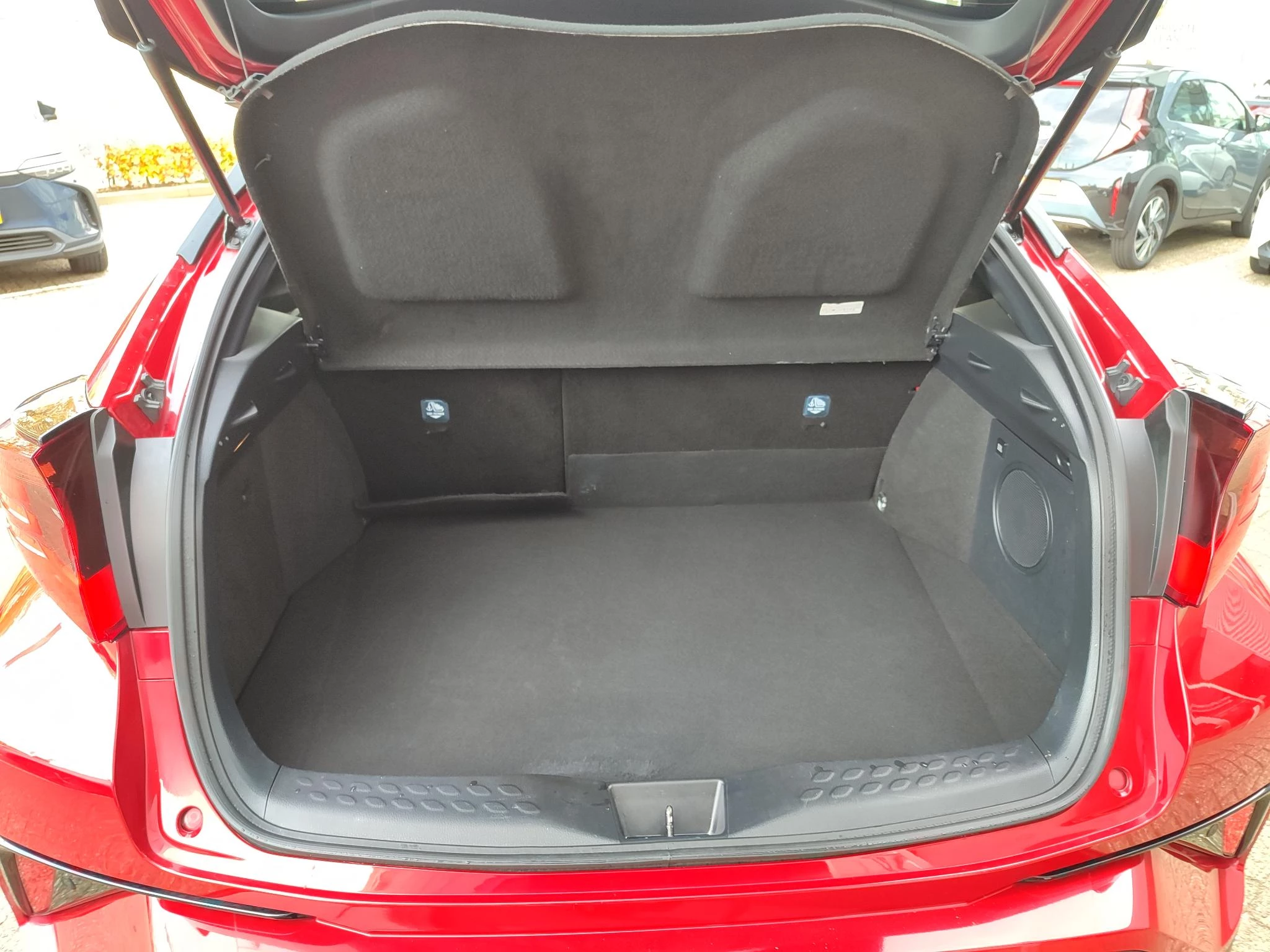 Hoofdafbeelding Toyota C-HR