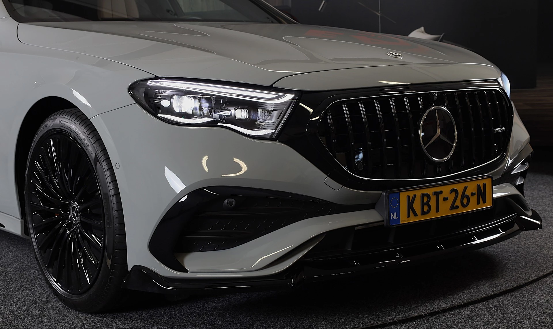 Hoofdafbeelding Mercedes-Benz E-Klasse