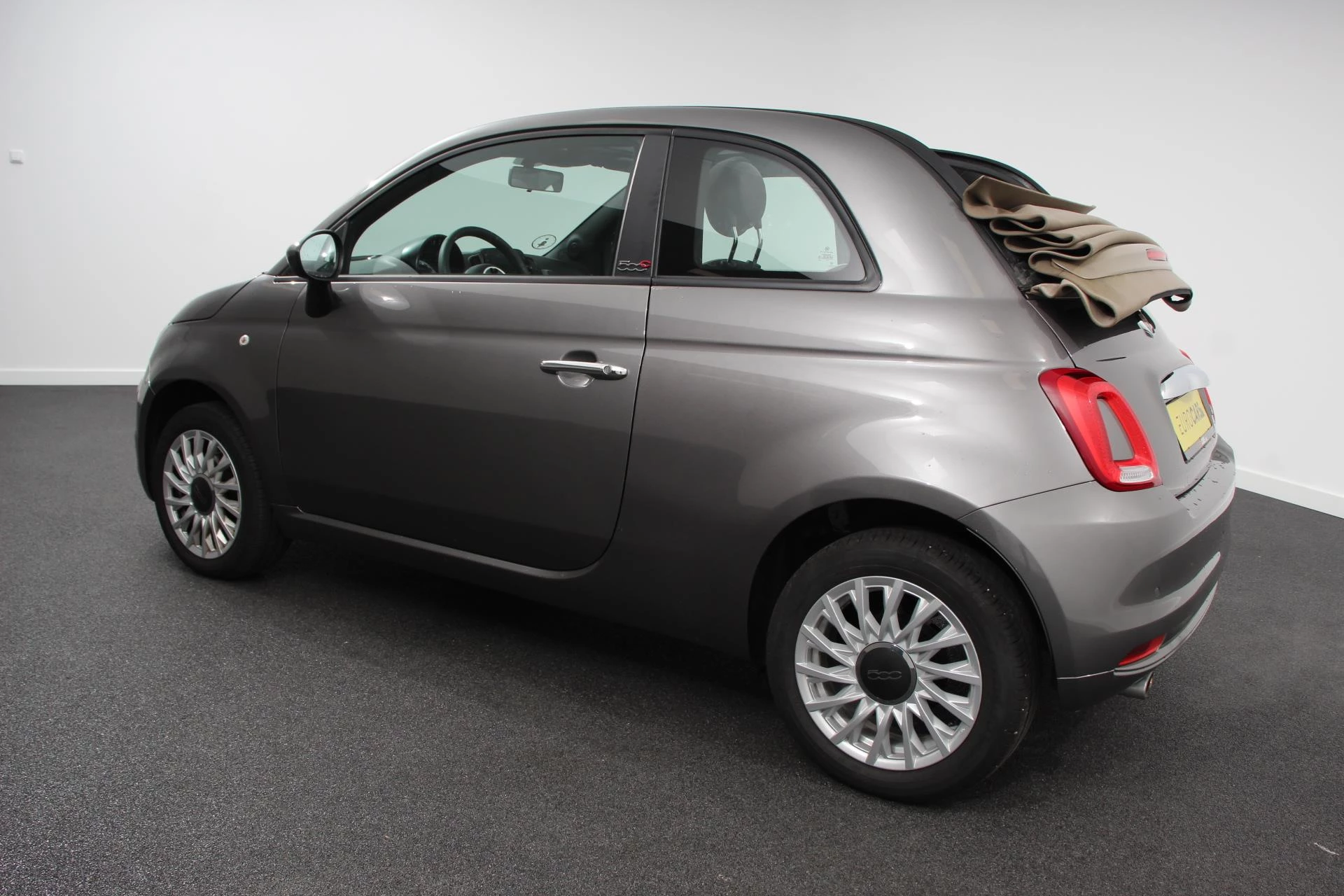 Hoofdafbeelding Fiat 500C