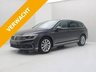 Volkswagen Passat Variant 1.4 TSI GTE 218pk DSG6 Highline [ PANODAK+TREKHAAK+LEDER+CARPLAY+ACC+NAVIGATIE+LED+PDC ]