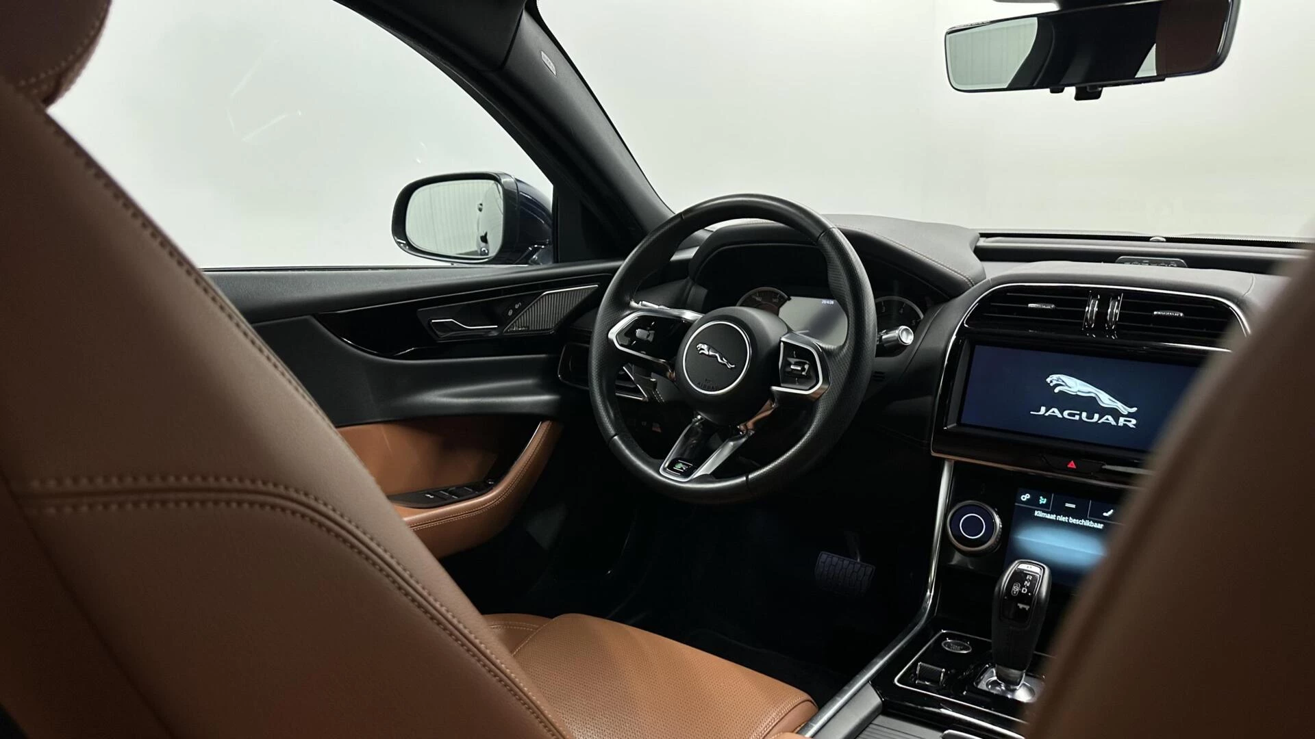 Hoofdafbeelding Jaguar XE