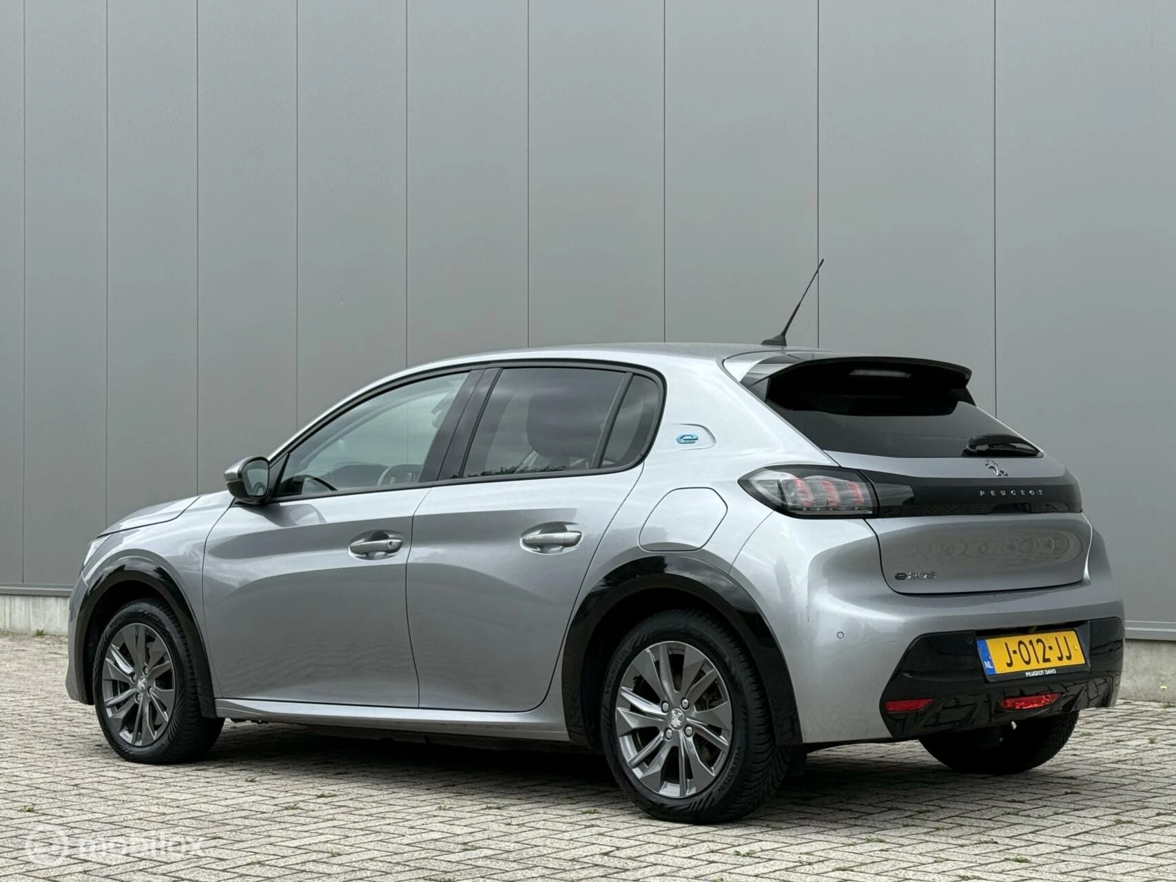 Hoofdafbeelding Peugeot e-208