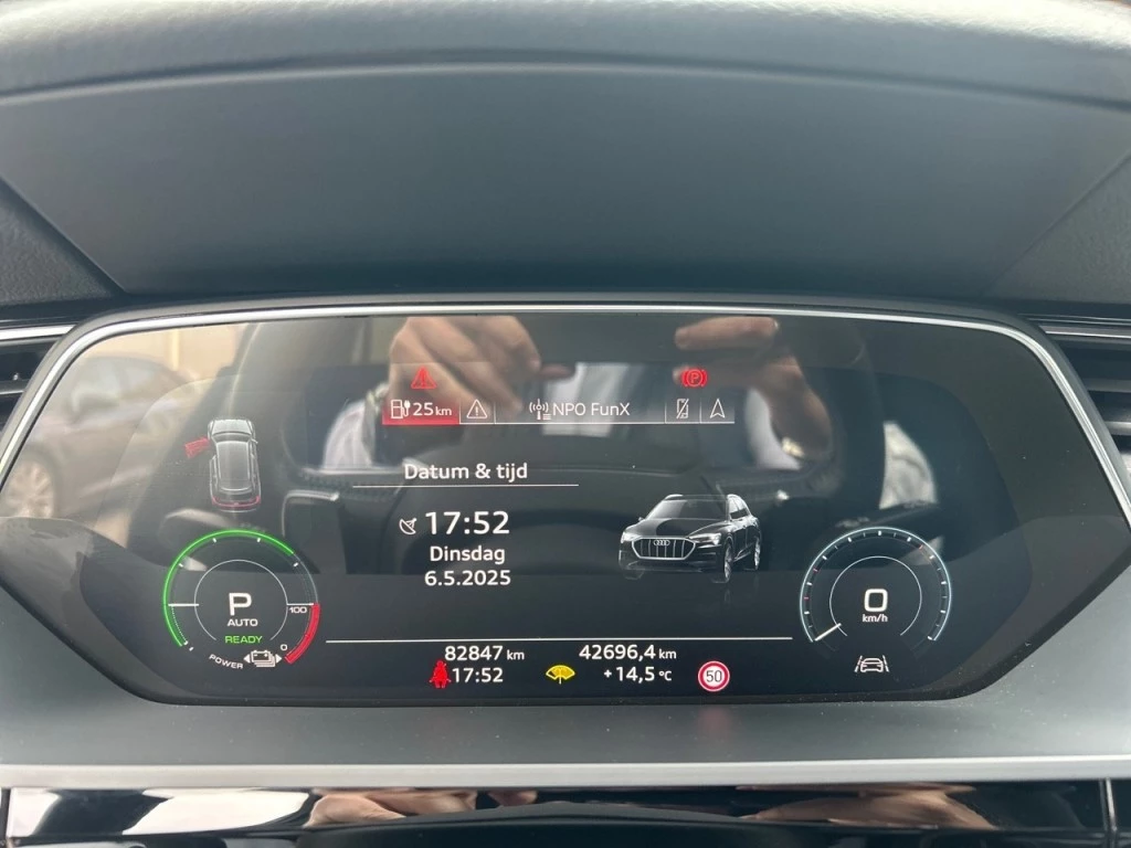 Hoofdafbeelding Audi e-tron