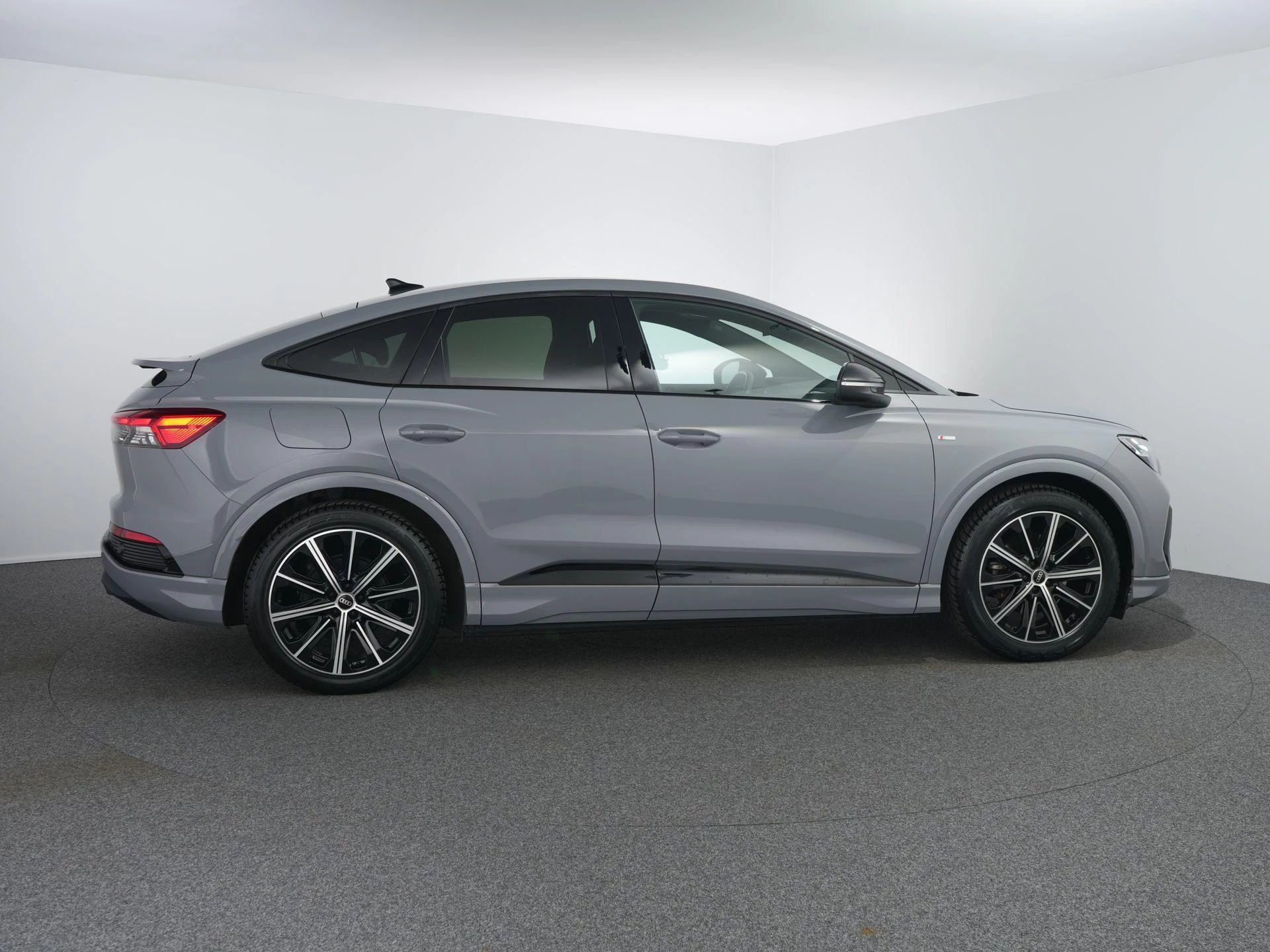 Hoofdafbeelding Audi Q4 Sportback e-tron
