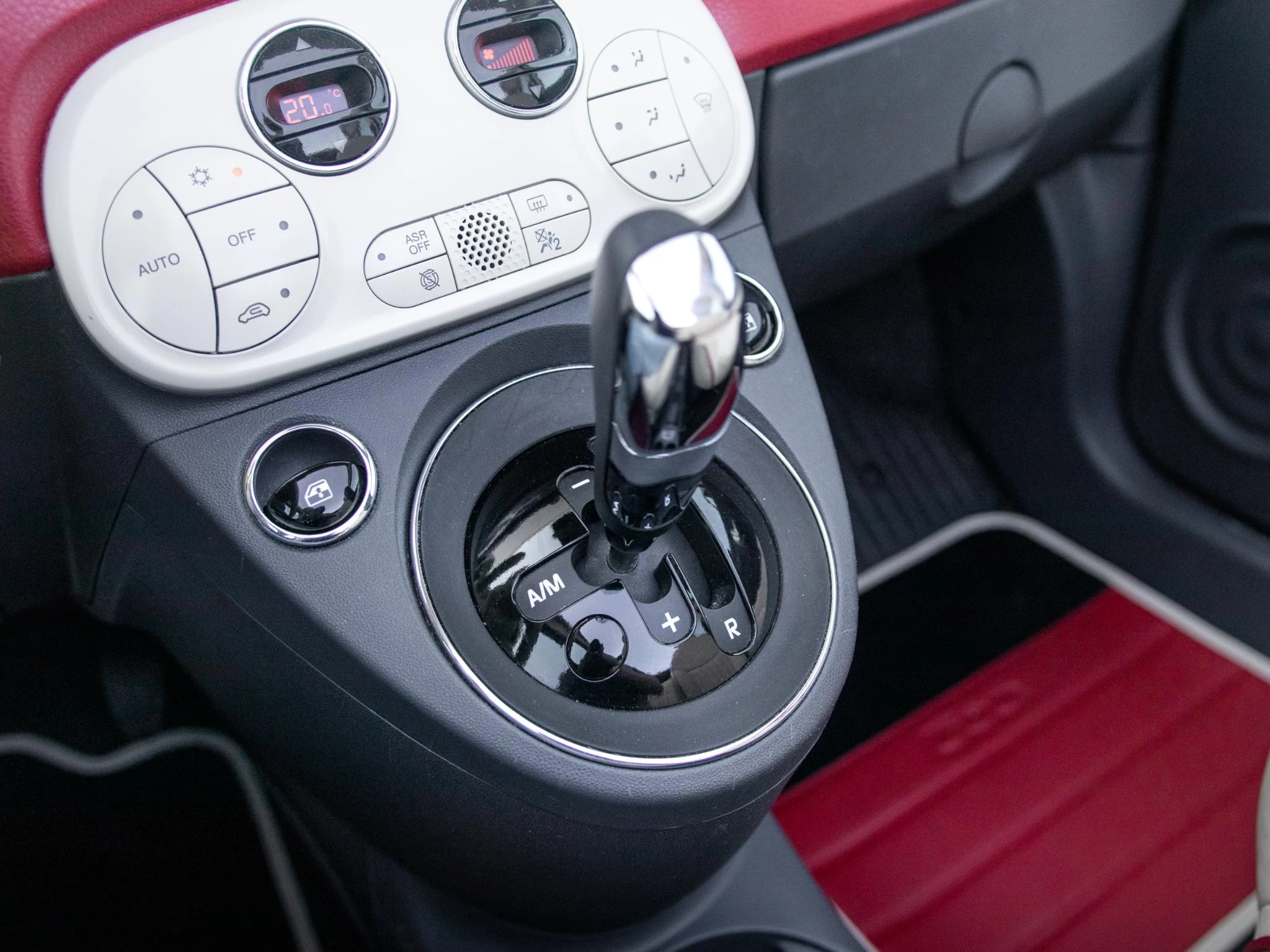 Hoofdafbeelding Fiat 500C