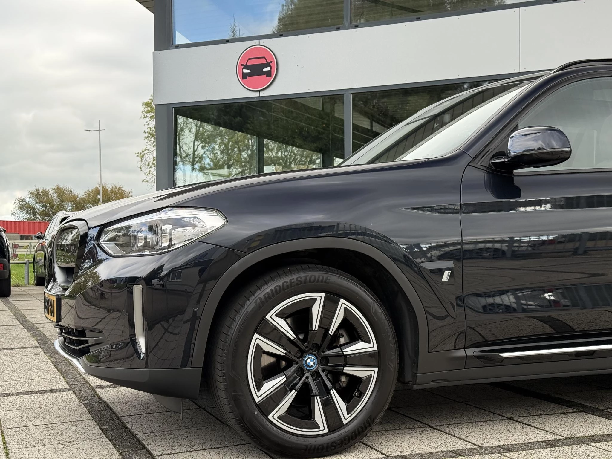 Hoofdafbeelding BMW iX3