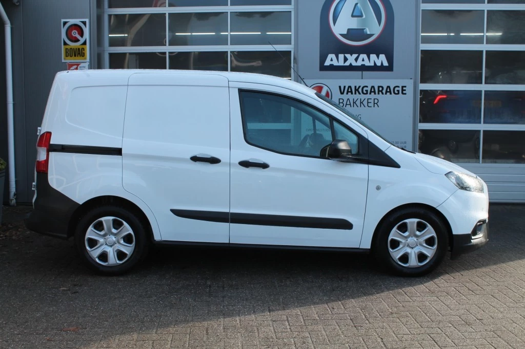 Hoofdafbeelding Ford Transit Courier