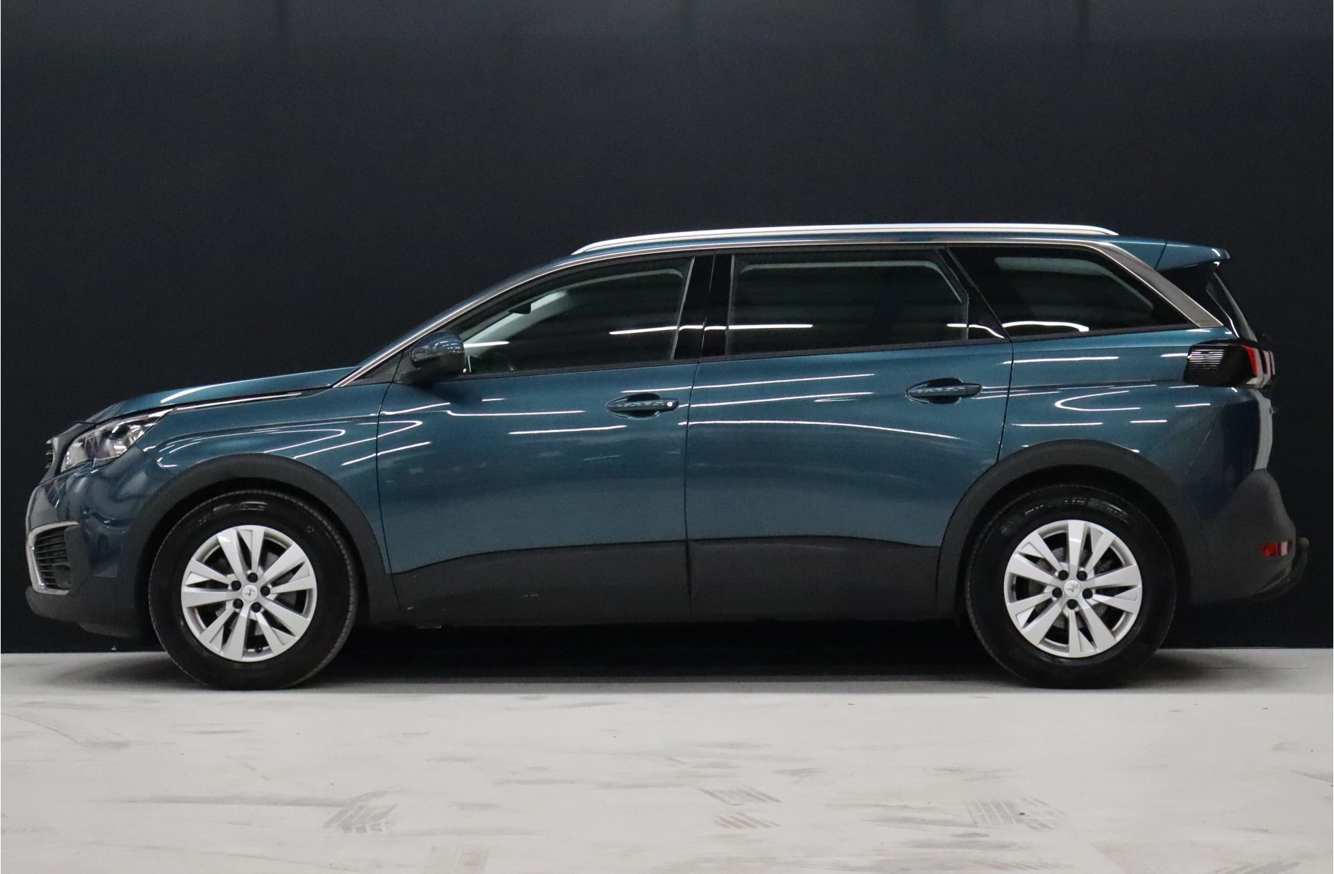 Hoofdafbeelding Peugeot 5008