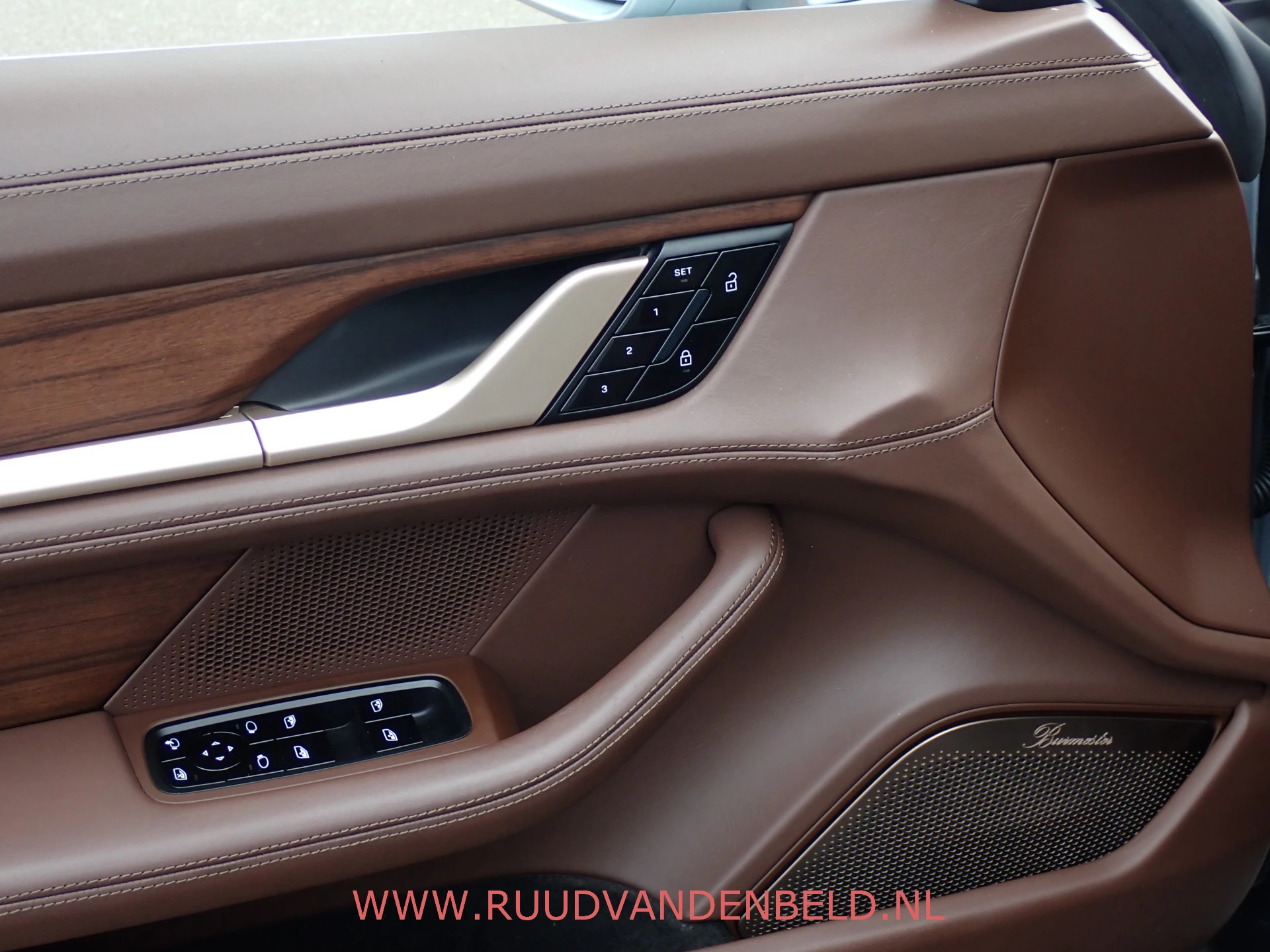 Hoofdafbeelding Porsche Taycan