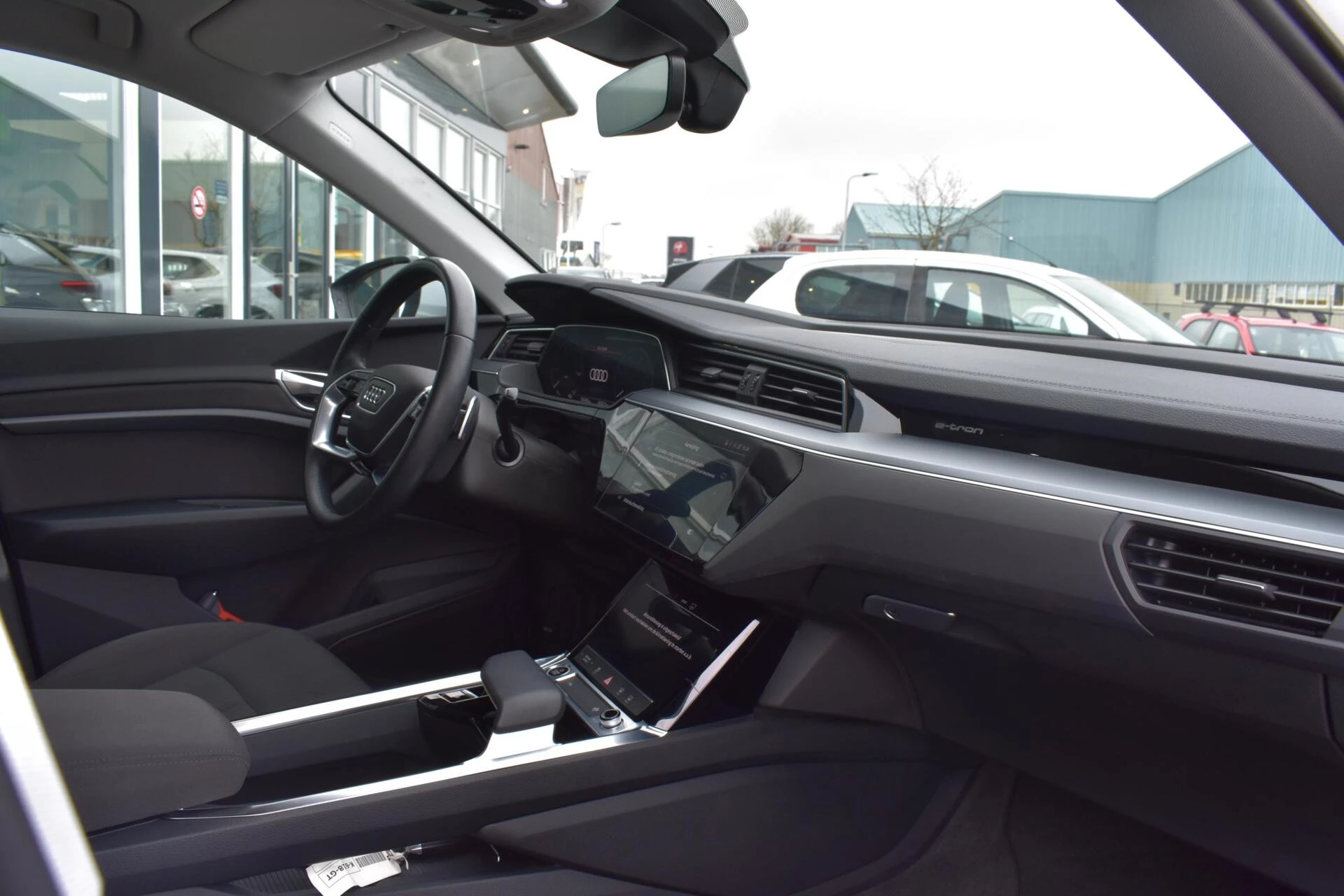 Hoofdafbeelding Audi e-tron