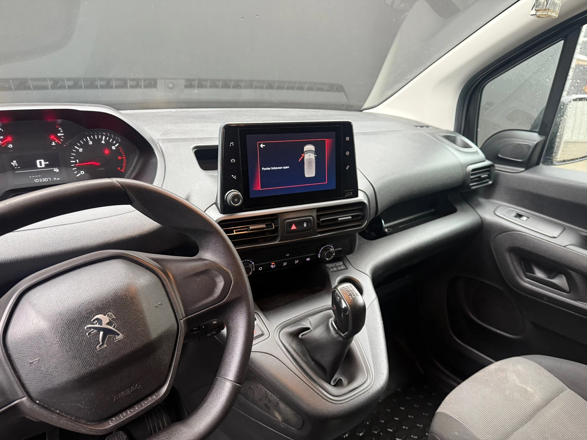 Hoofdafbeelding Peugeot Partner