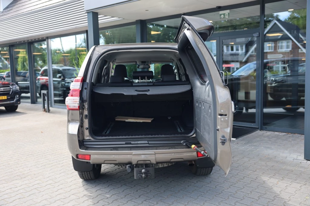 Hoofdafbeelding Toyota Land Cruiser