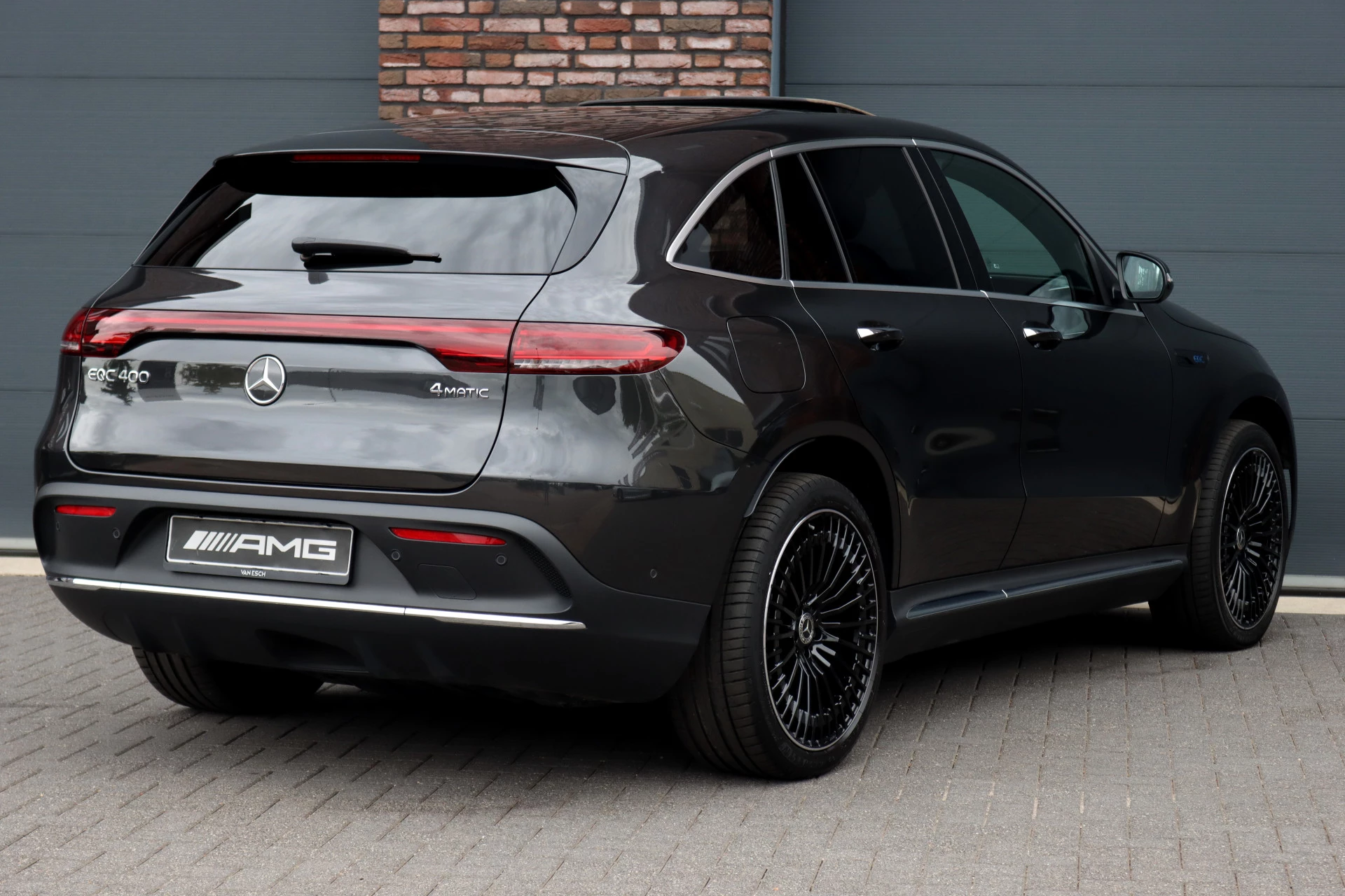 Hoofdafbeelding Mercedes-Benz EQC