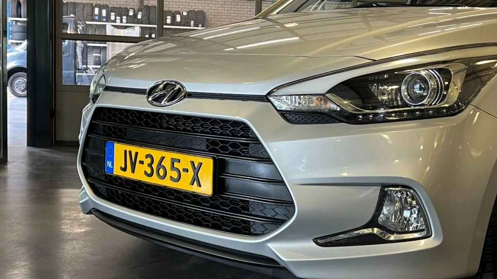 Hoofdafbeelding Hyundai i20