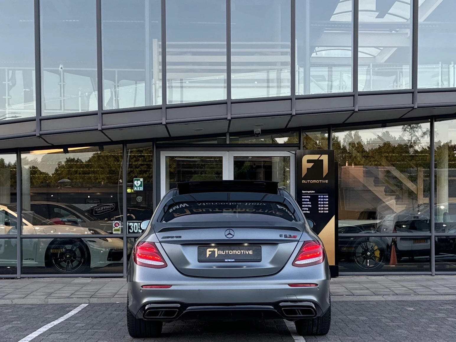 Hoofdafbeelding Mercedes-Benz E-Klasse