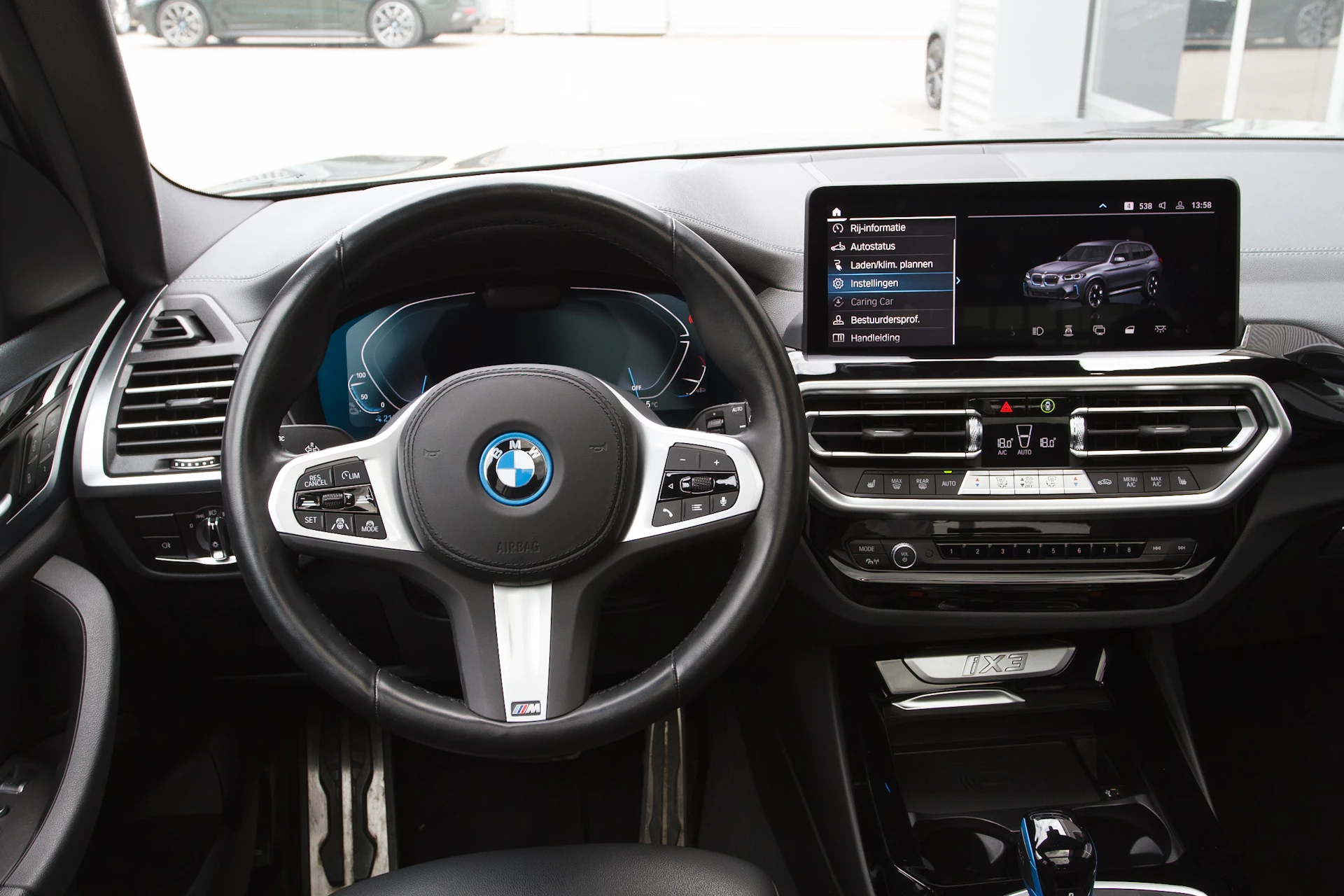Hoofdafbeelding BMW iX3