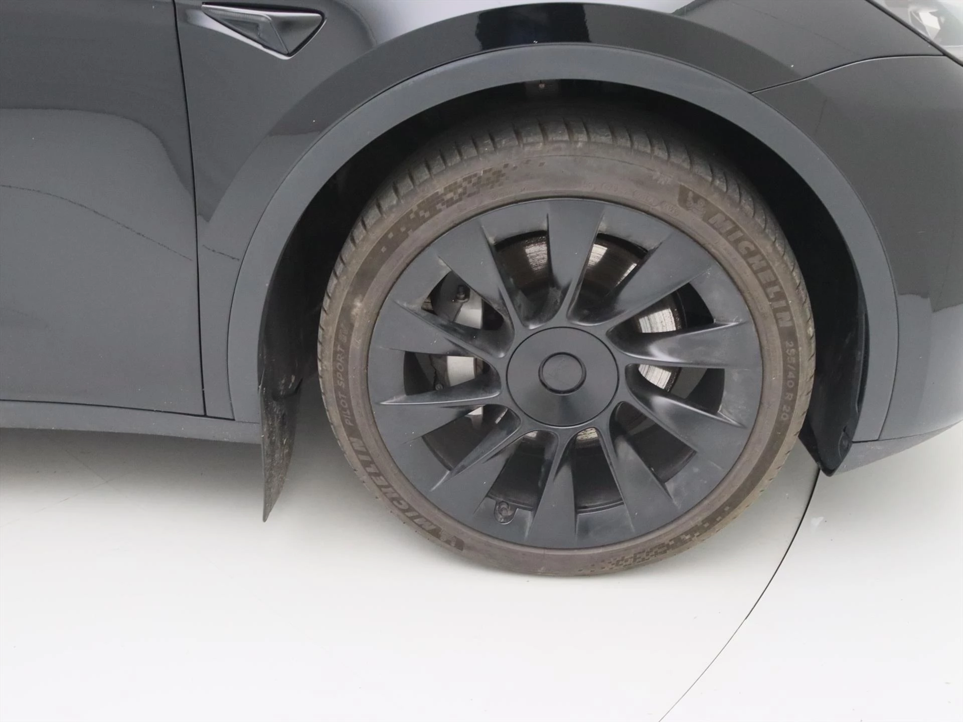 Hoofdafbeelding Tesla Model Y