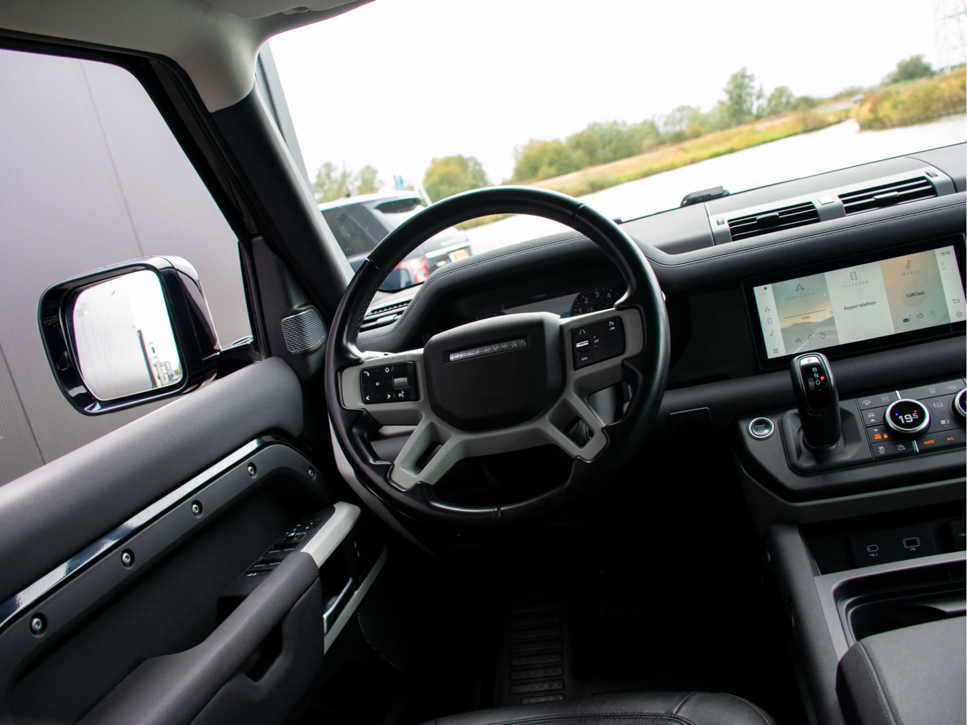 Hoofdafbeelding Land Rover Defender