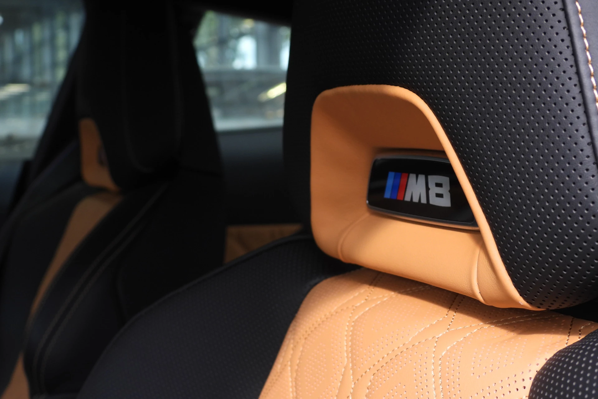 Hoofdafbeelding BMW M8
