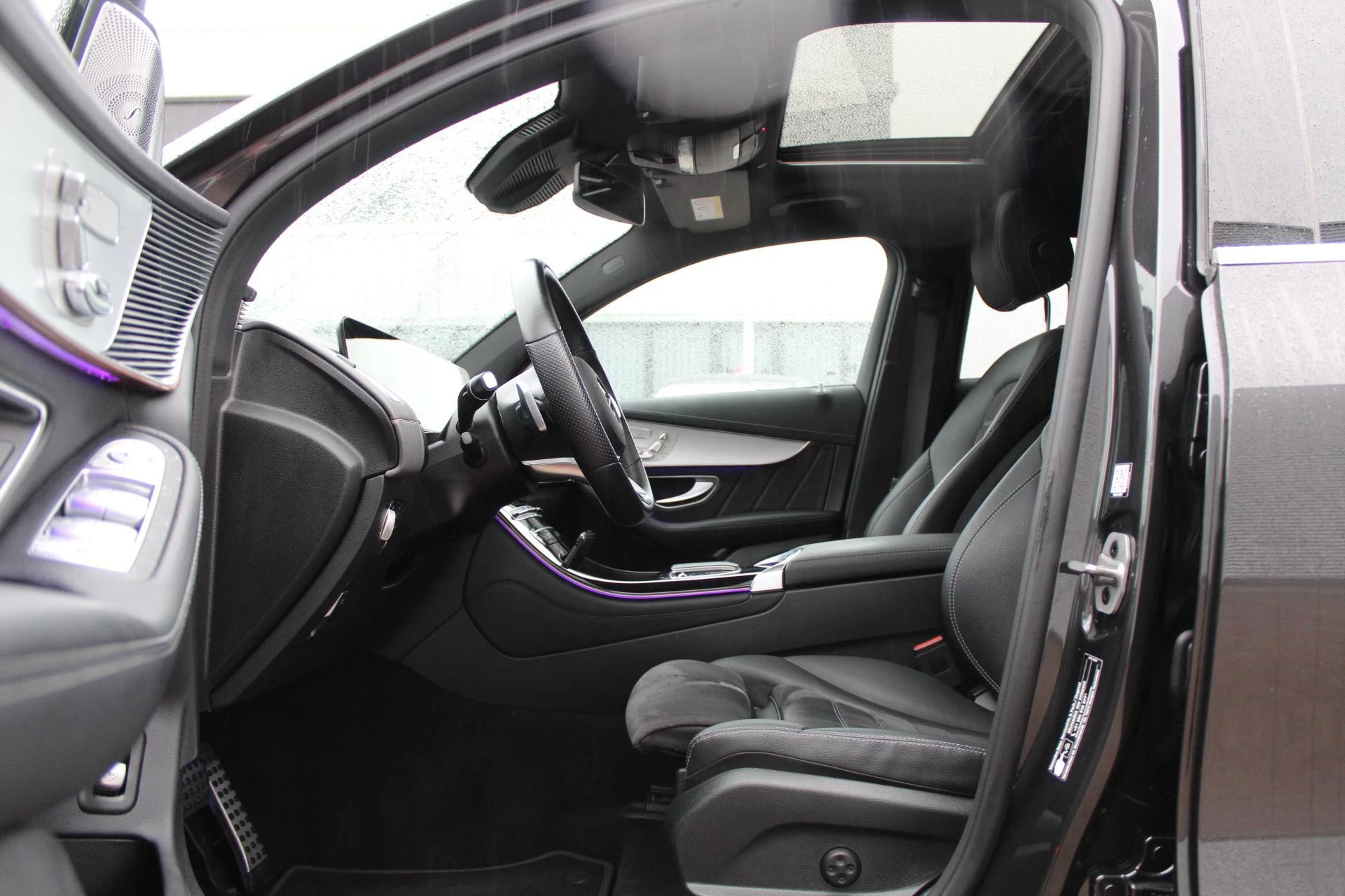 Hoofdafbeelding Mercedes-Benz EQC