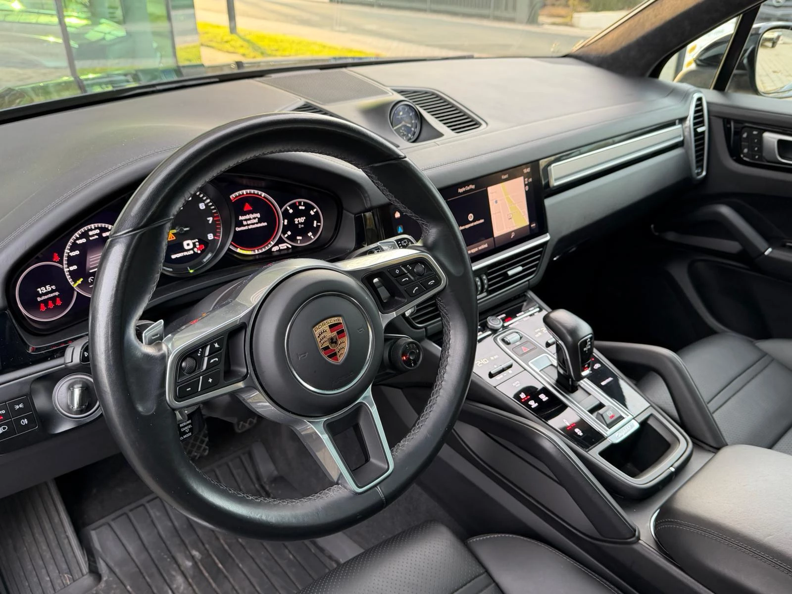 Hoofdafbeelding Porsche Cayenne