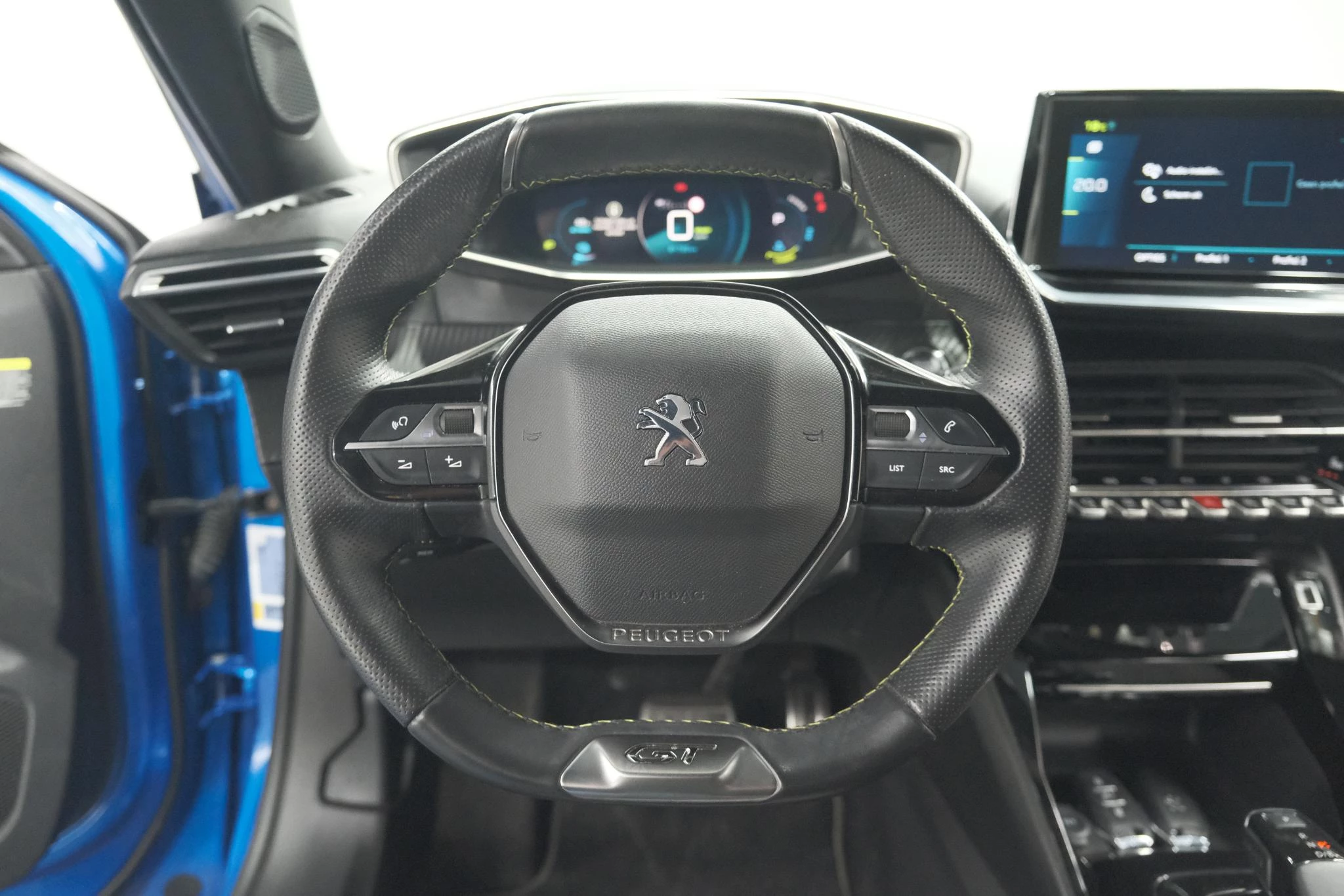 Hoofdafbeelding Peugeot e-2008