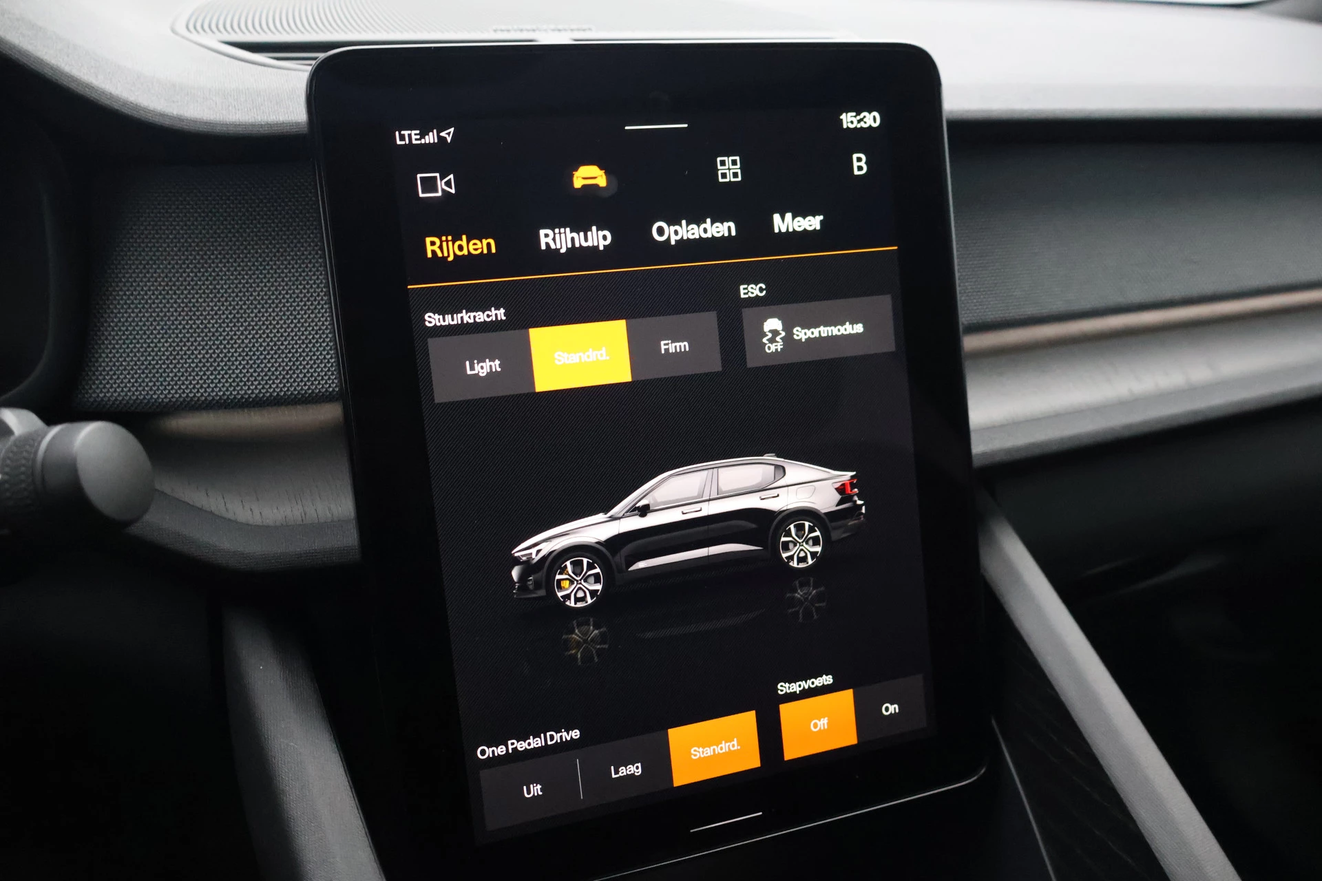 Hoofdafbeelding Polestar 2