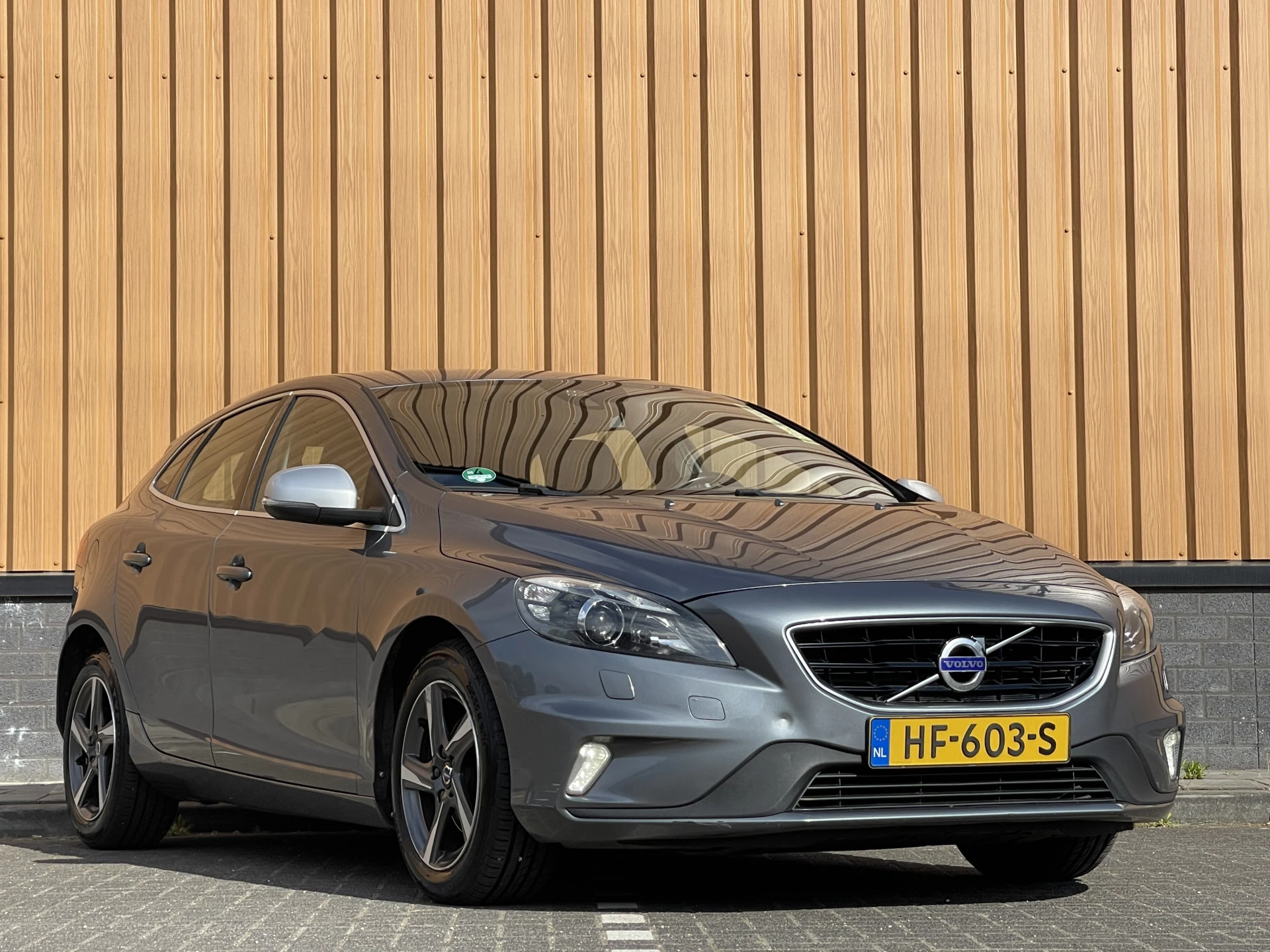 Hoofdafbeelding Volvo V40