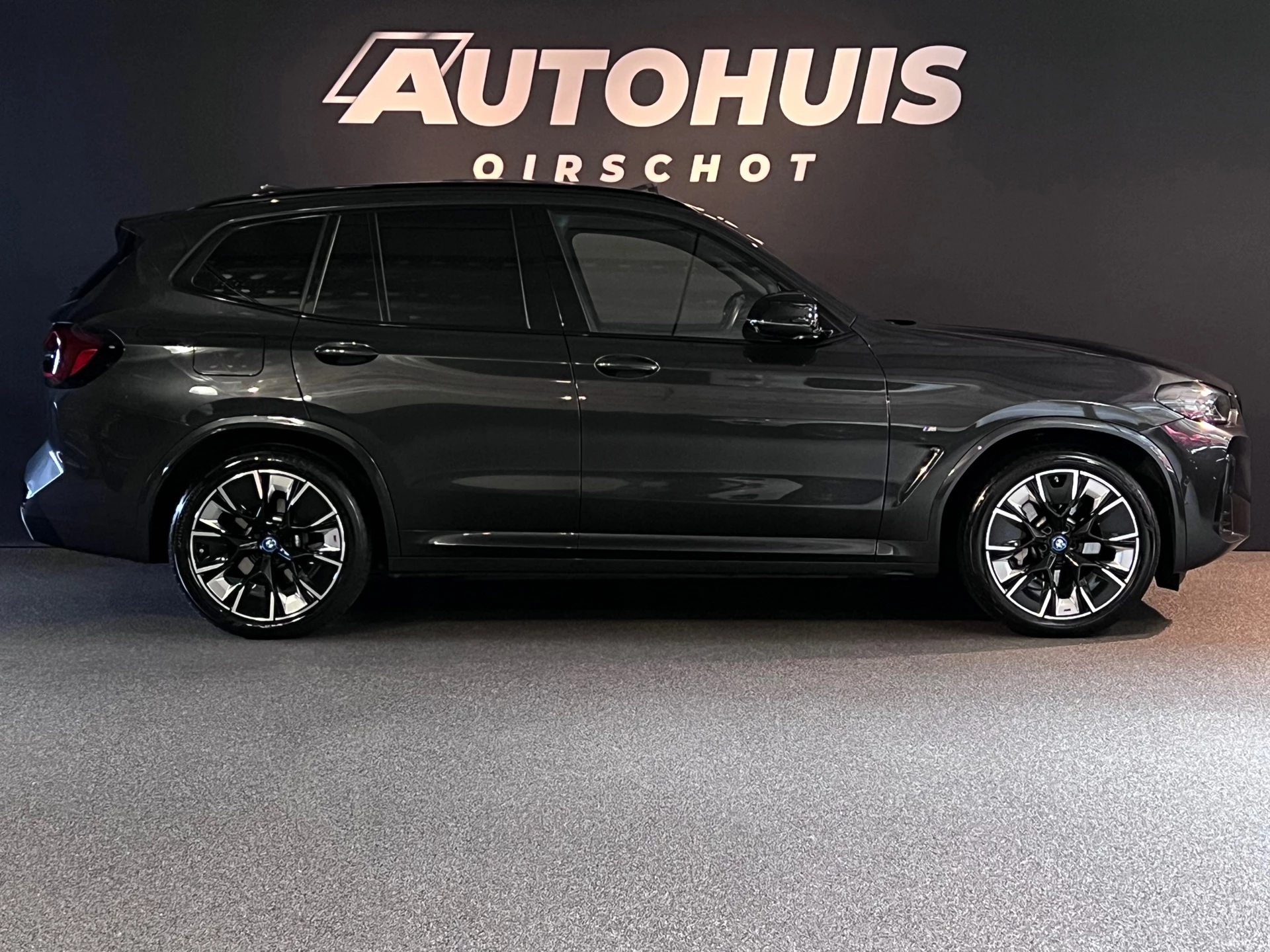 Hoofdafbeelding BMW iX3