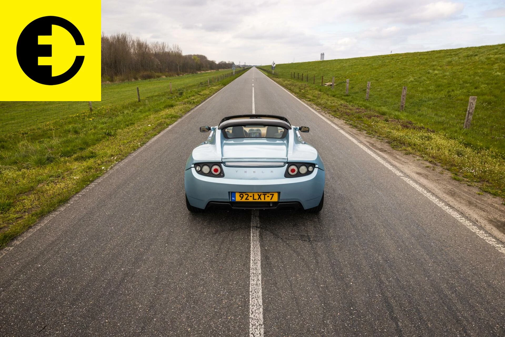 Hoofdafbeelding Tesla Roadster