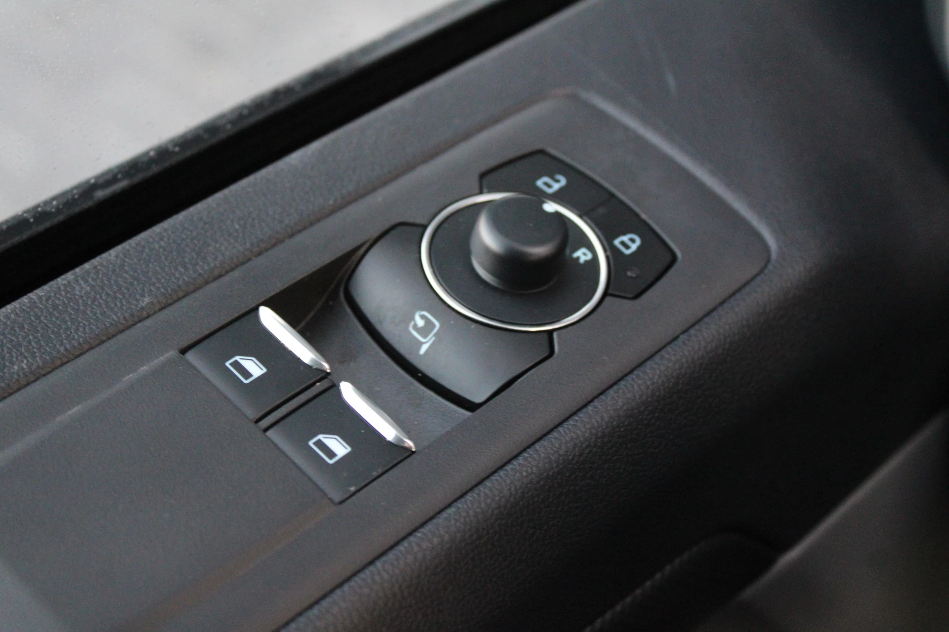 Hoofdafbeelding Ford E-Transit Custom