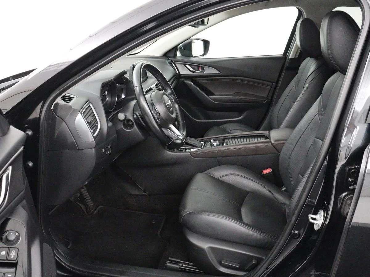 Hoofdafbeelding Mazda 3