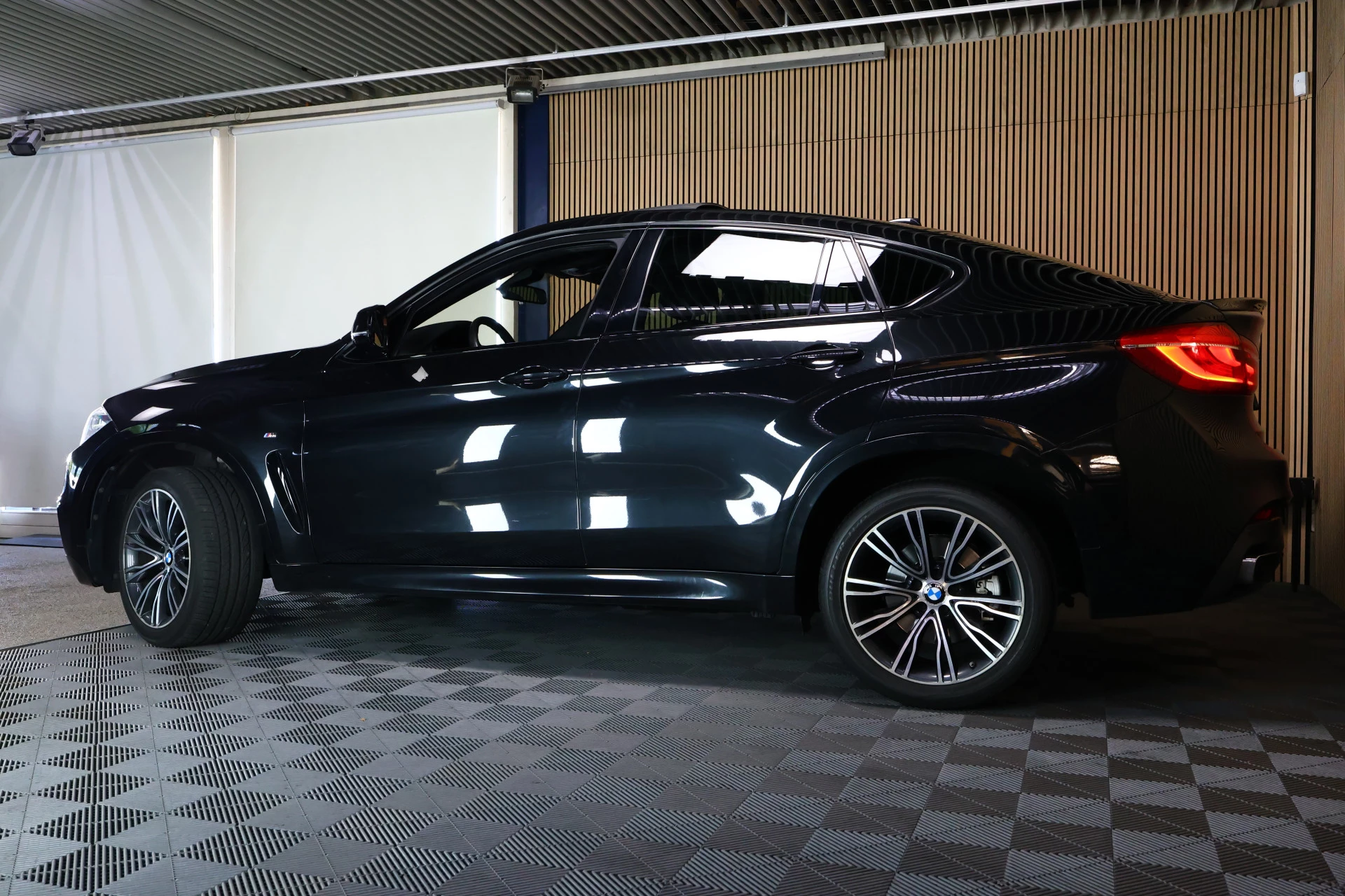 Hoofdafbeelding BMW X6
