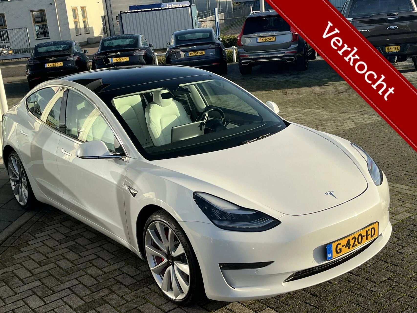 Hoofdafbeelding Tesla Model 3