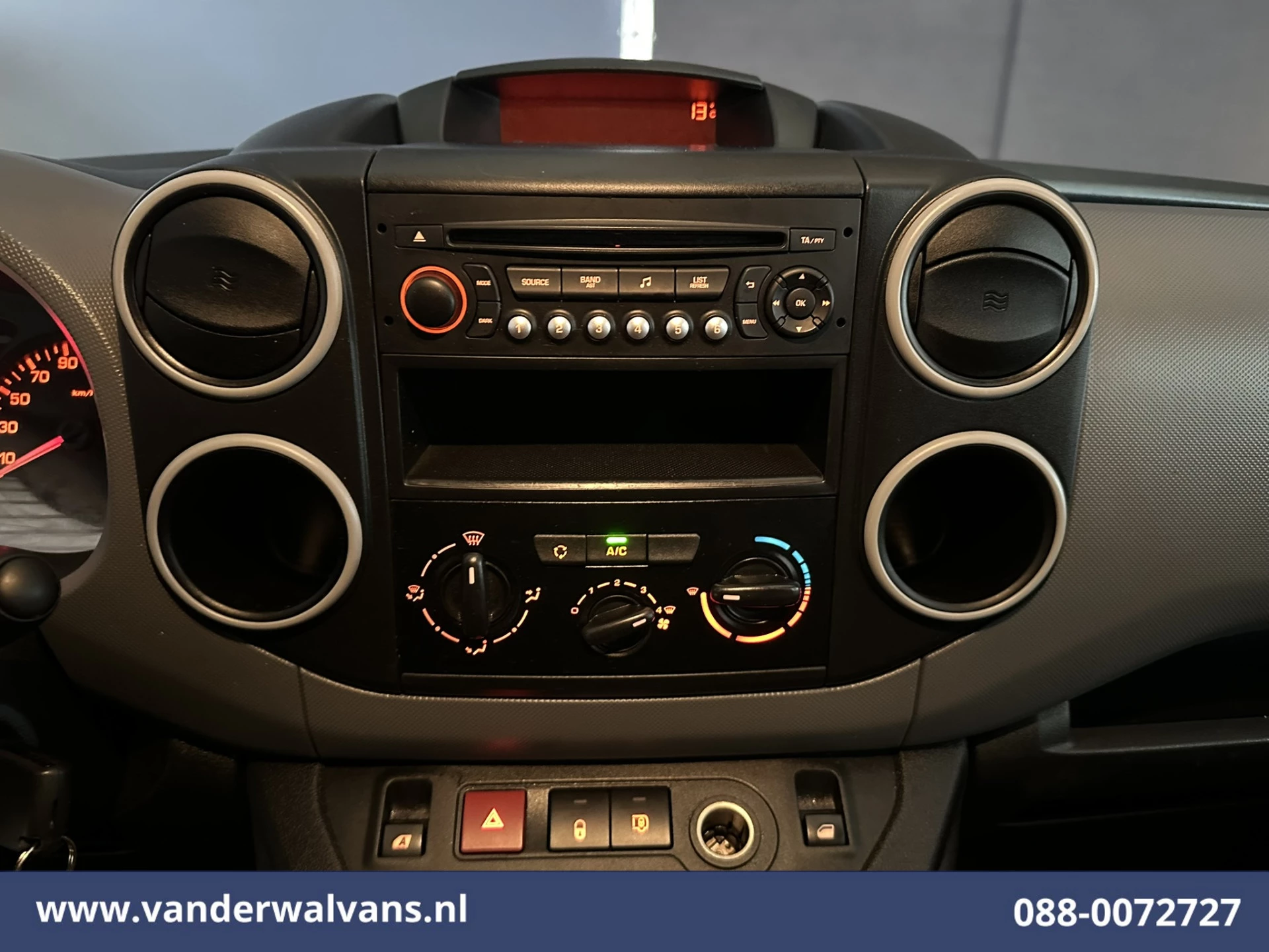 Hoofdafbeelding Peugeot Partner