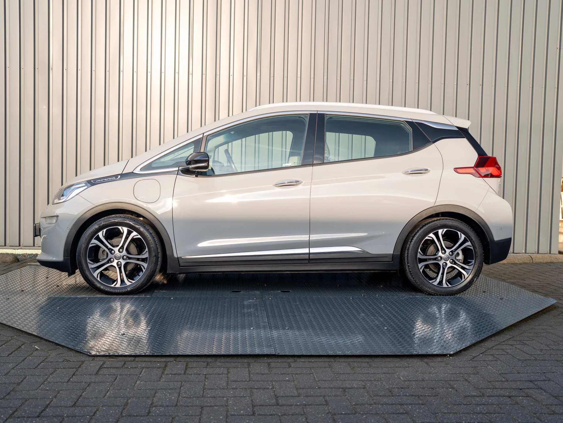 Hoofdafbeelding Opel Ampera-e