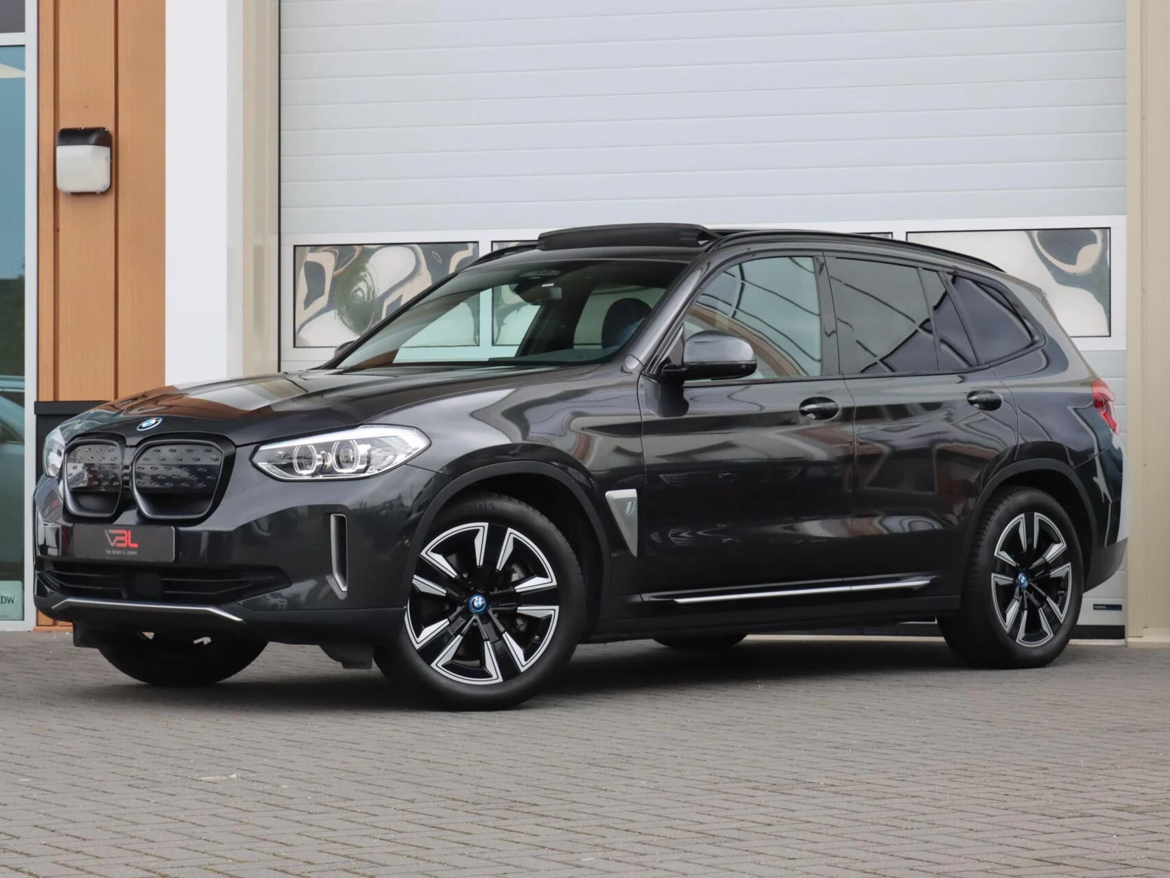 Hoofdafbeelding BMW iX3