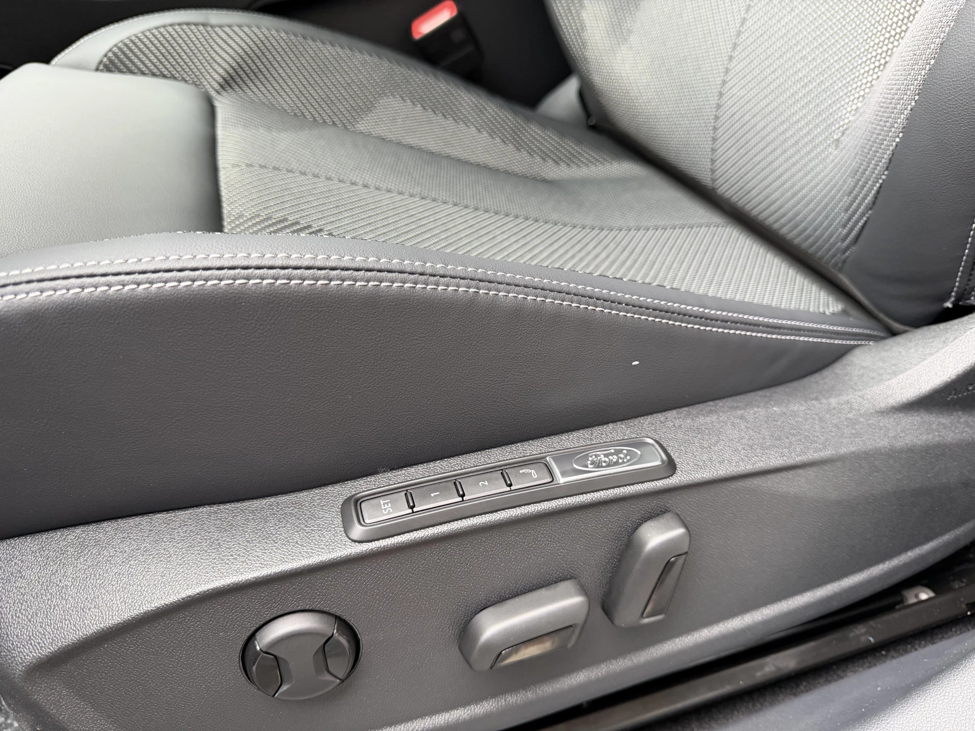 Hoofdafbeelding Ford Explorer